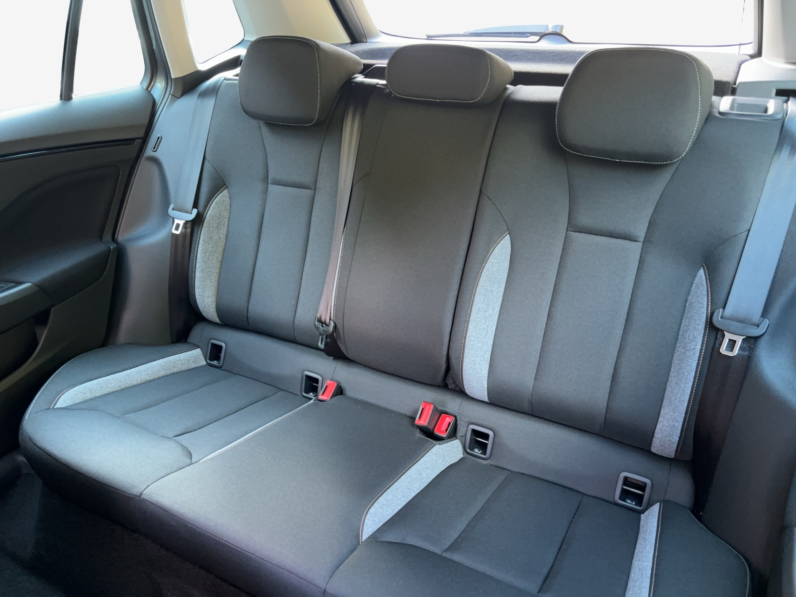 SKODA Kamiq 1.0 TSI Selection DSG-image-11