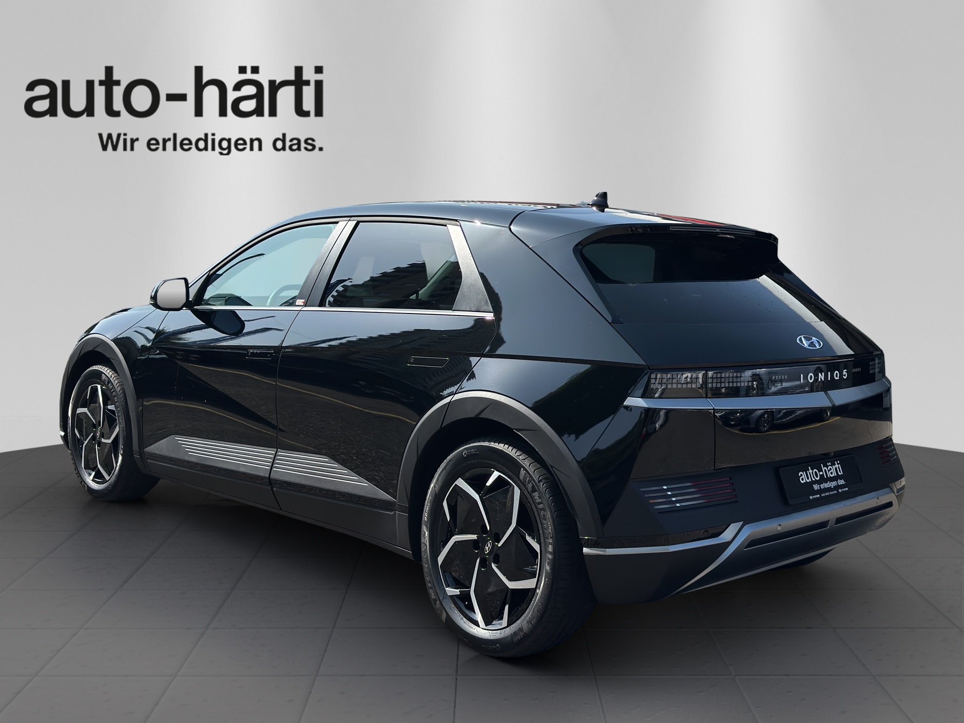 HYUNDAI Ioniq 5 77kWh Origo 2WD-image-2