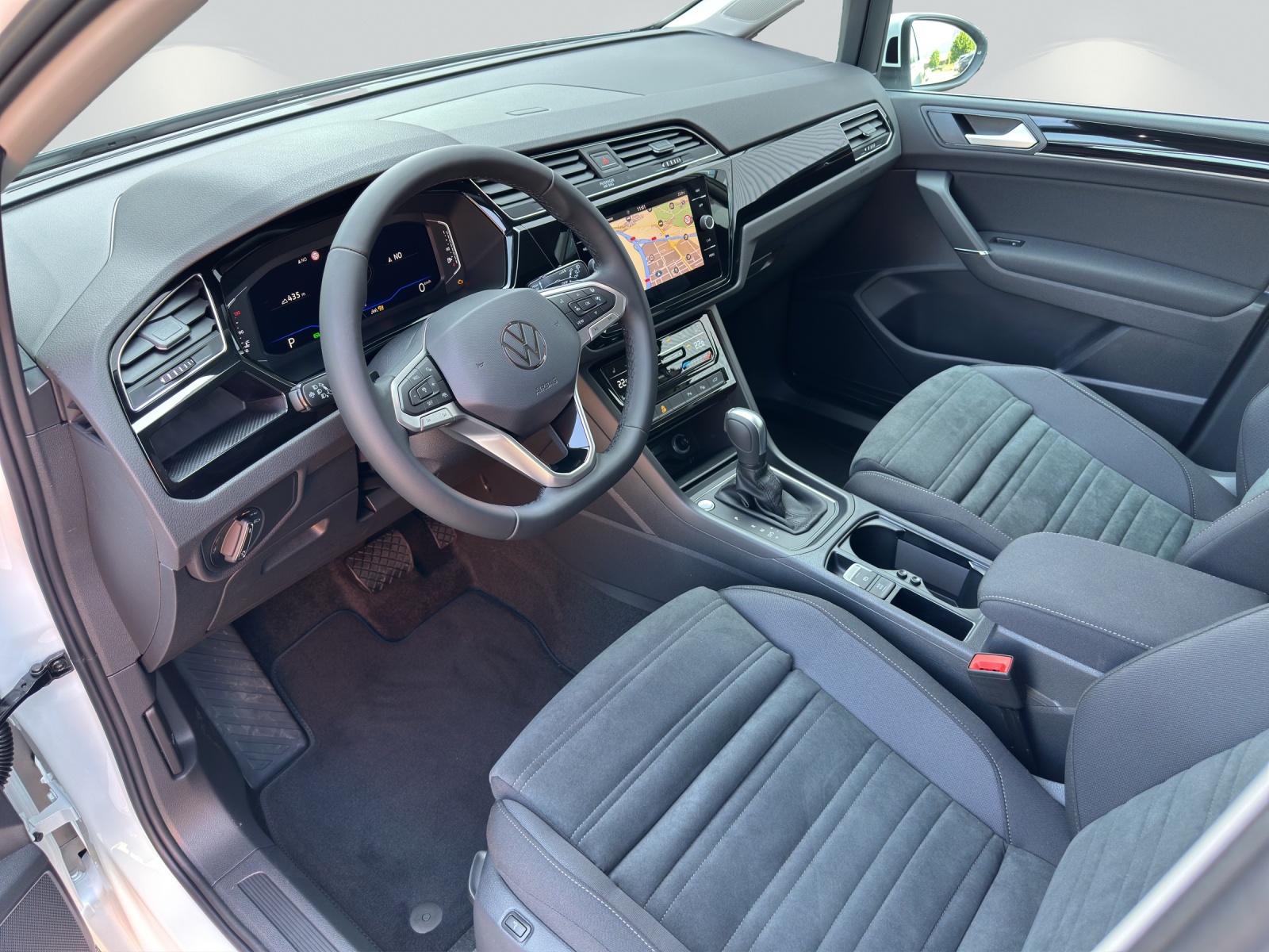 VW Touran 1.5 TSI EVO Comfortline United DSG-image-4