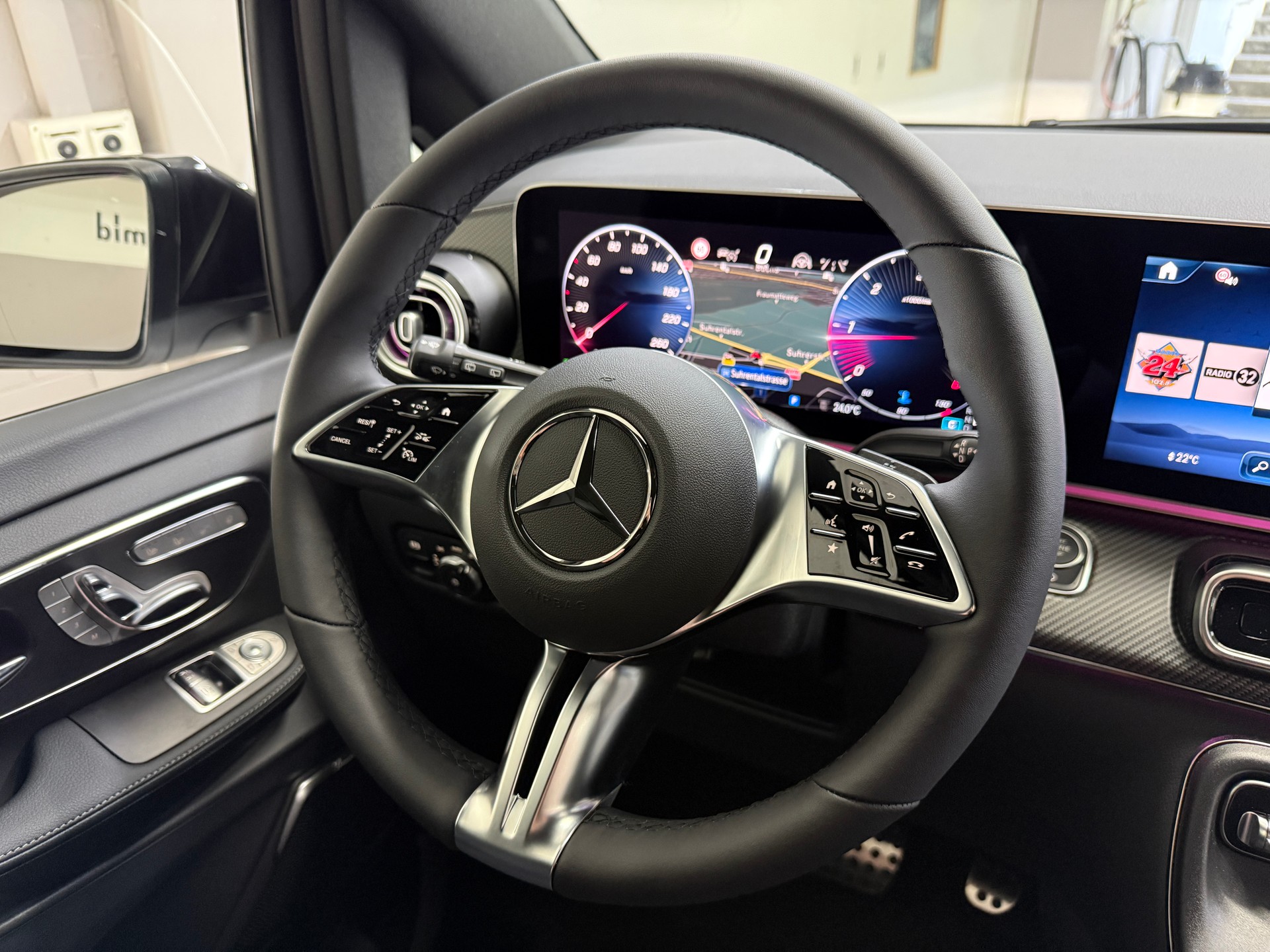 MERCEDES-BENZ V 250 d 4MATIC AVANTGARDE 3200mm L-image-16