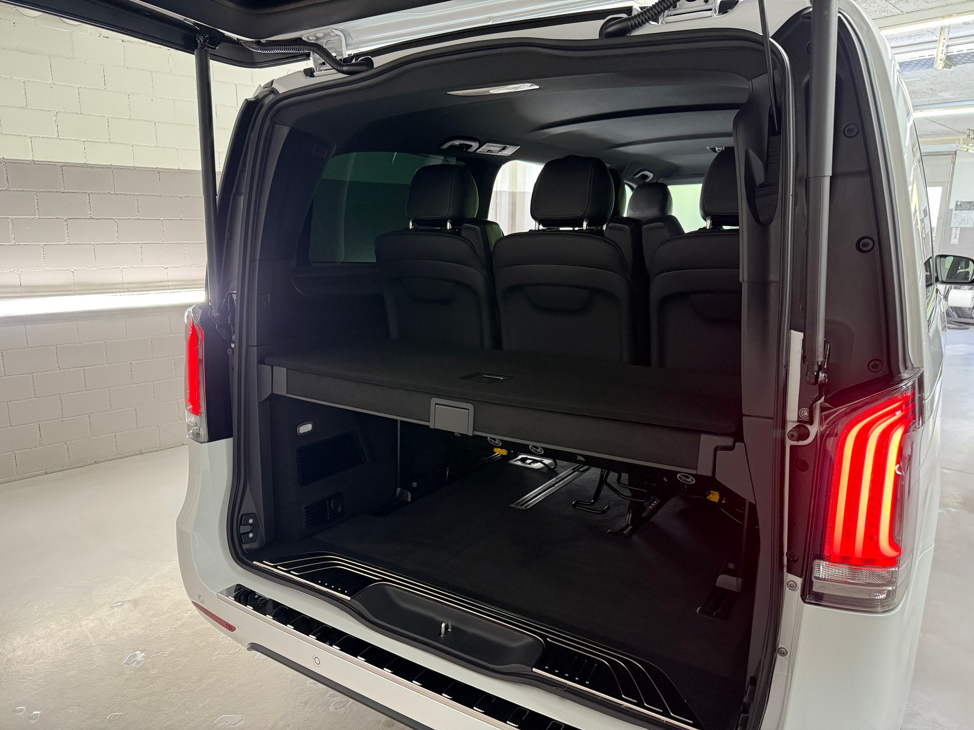 MERCEDES-BENZ V 250 d 4MATIC AVANTGARDE 3200mm L-image-7