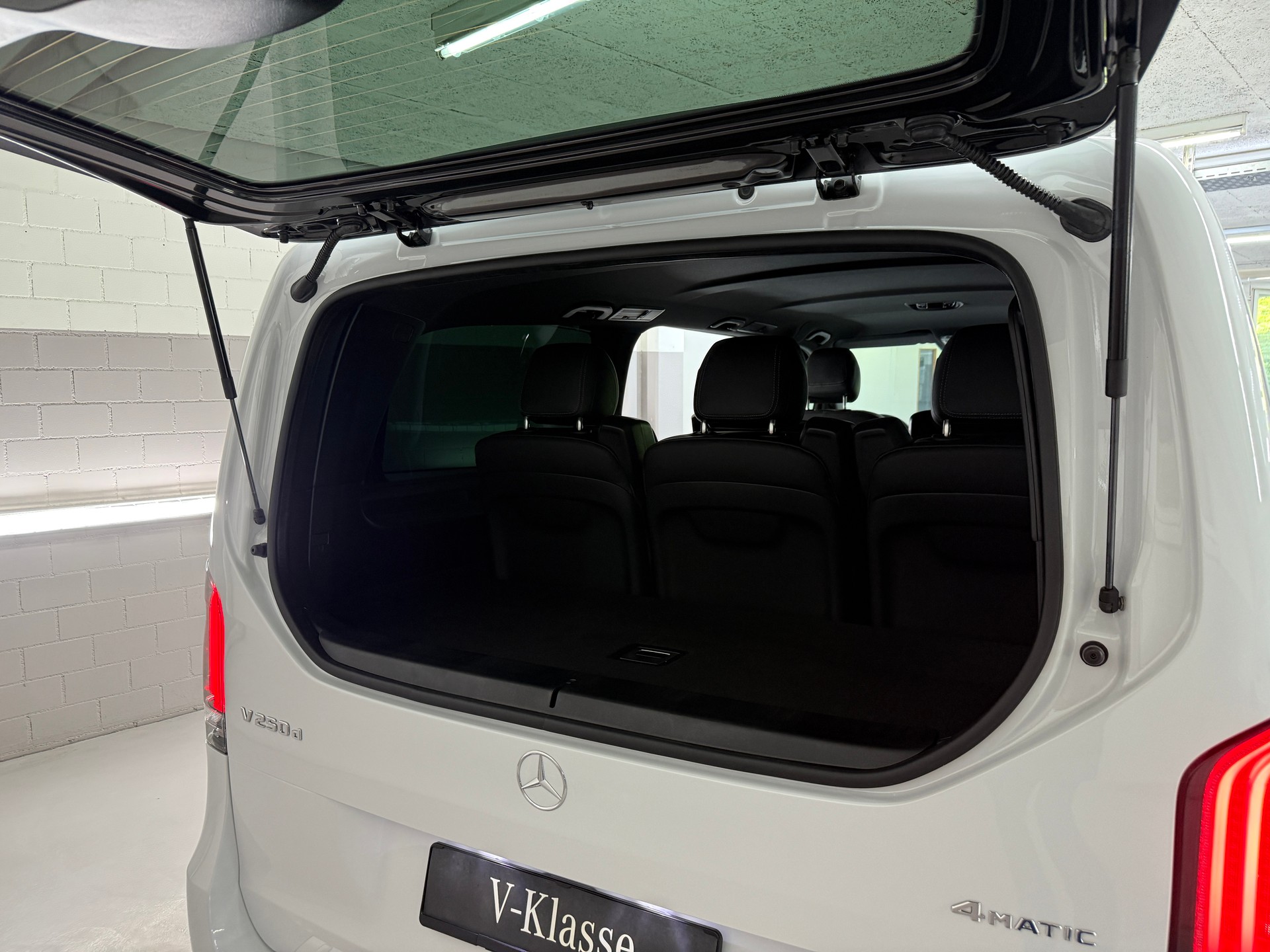 MERCEDES-BENZ V 250 d 4MATIC AVANTGARDE 3200mm L-image-6