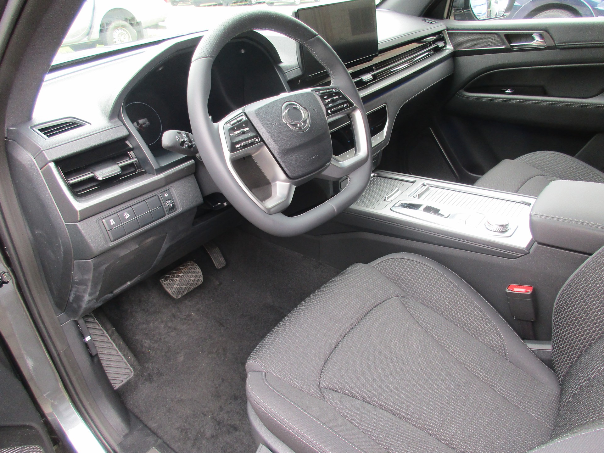 KGM-SsangYong Rexton 2.2 CRDi Platinum 4WD AT-image-6