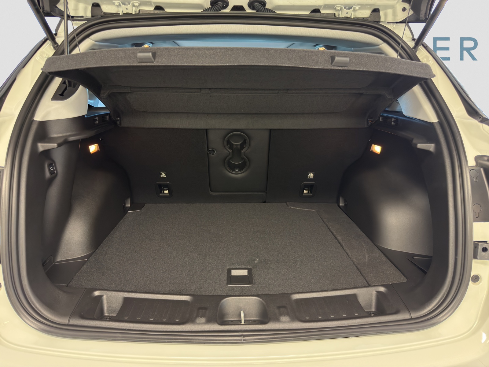 JEEP COMPASS 1.3 Summit 4xe-image-6