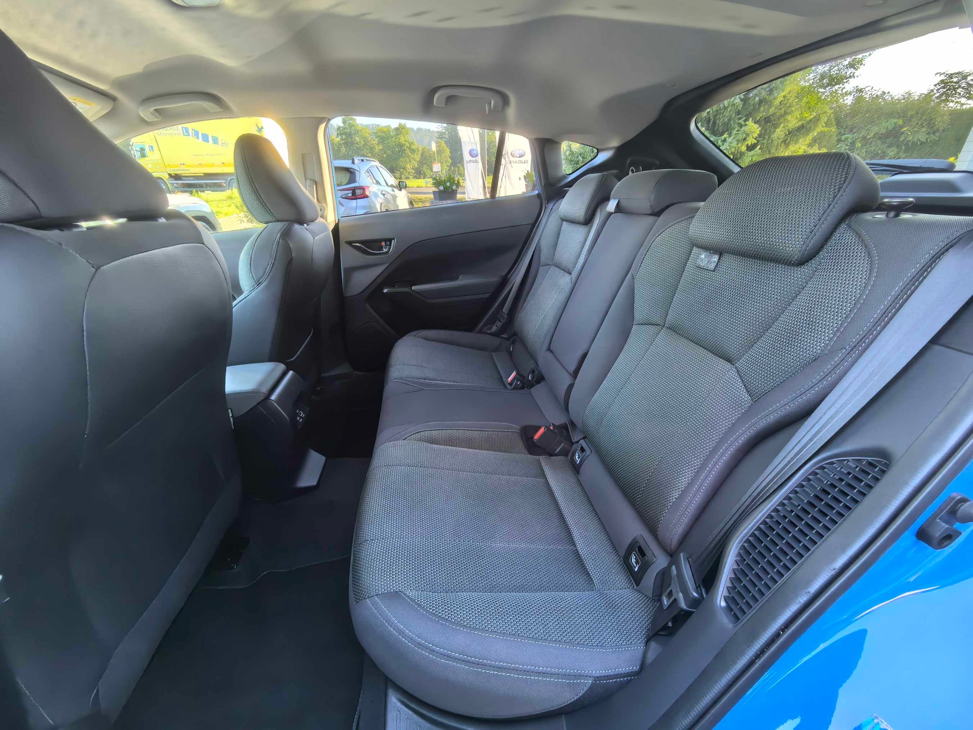 SUBARU Crosstrek 2.0 e-Boxer Swiss Plus AWD Lineartronic-image-8