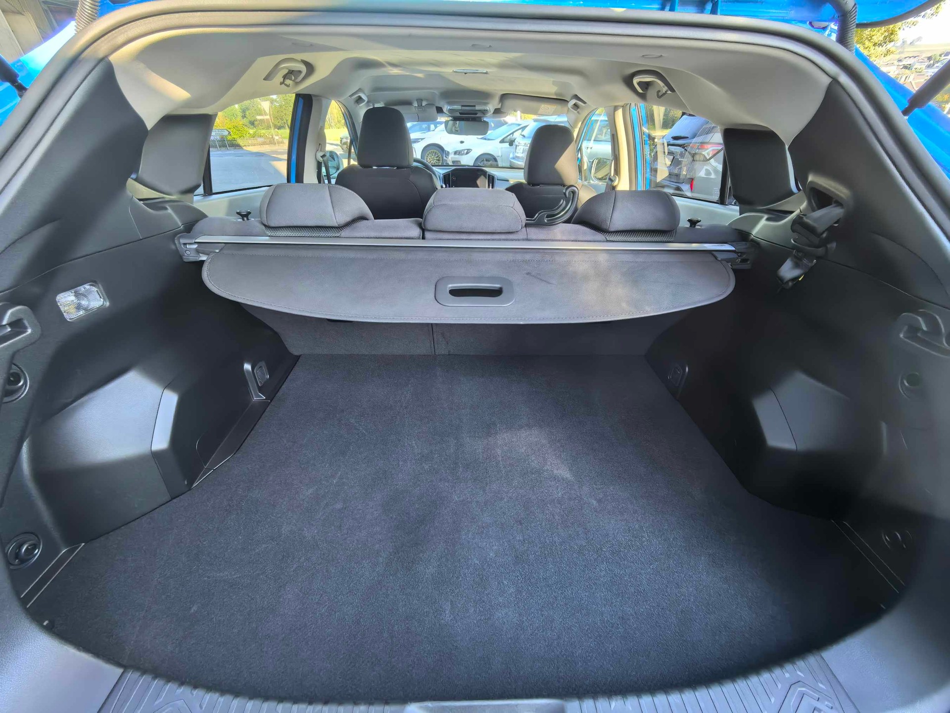SUBARU Crosstrek 2.0 e-Boxer Swiss Plus AWD Lineartronic-image-9