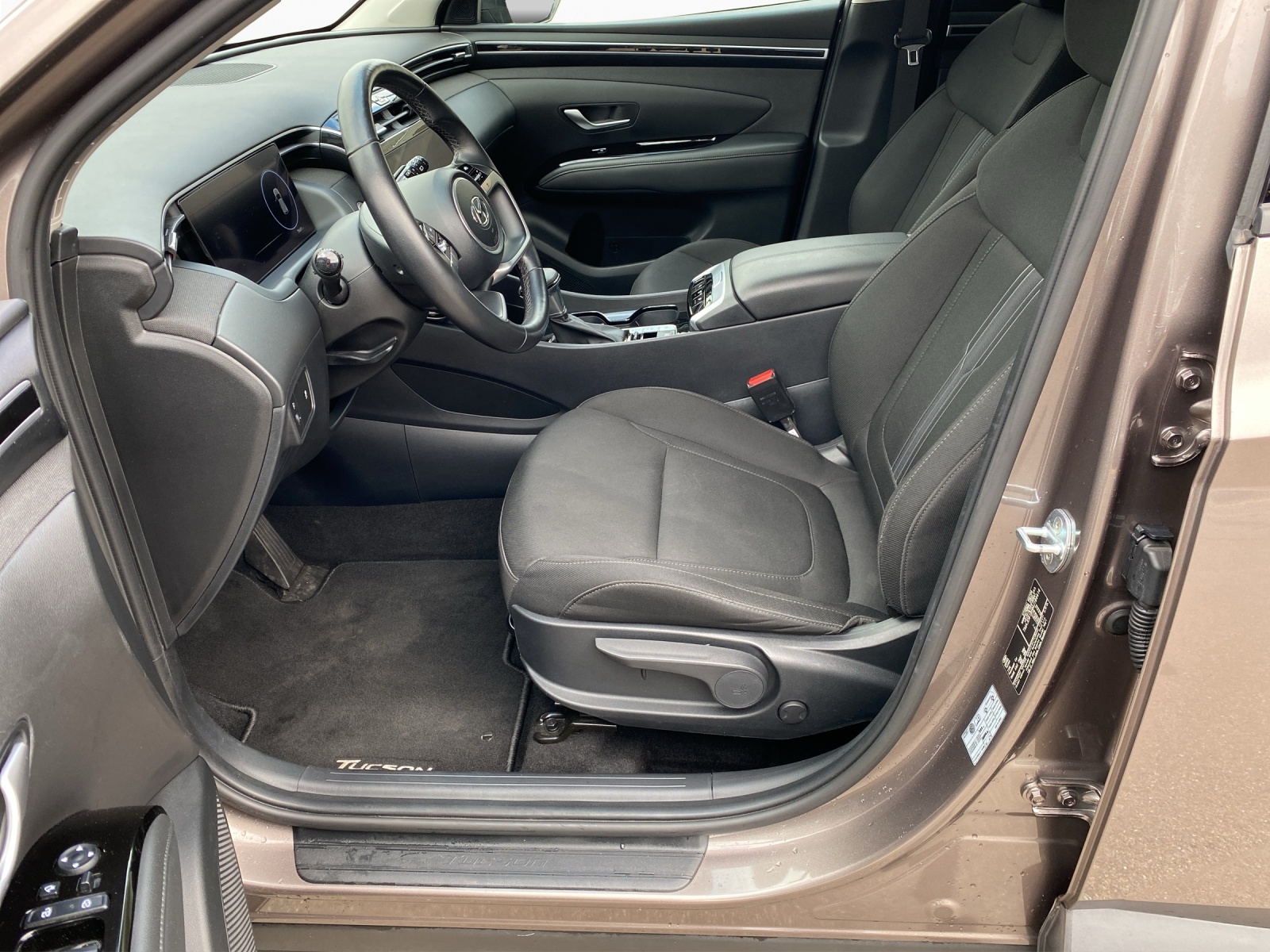 HYUNDAI Tucson 1.6 T-GDi Amplia 4WD-image-9
