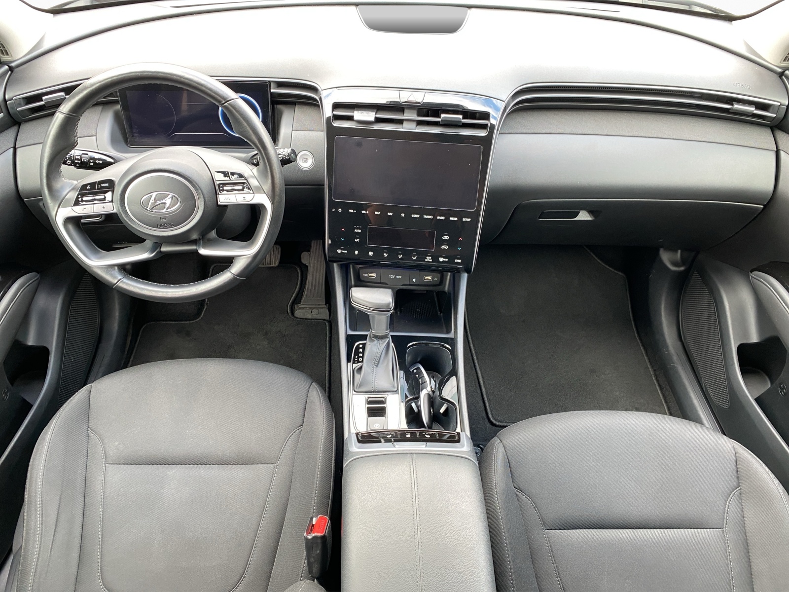 HYUNDAI Tucson 1.6 T-GDi Amplia 4WD-image-11