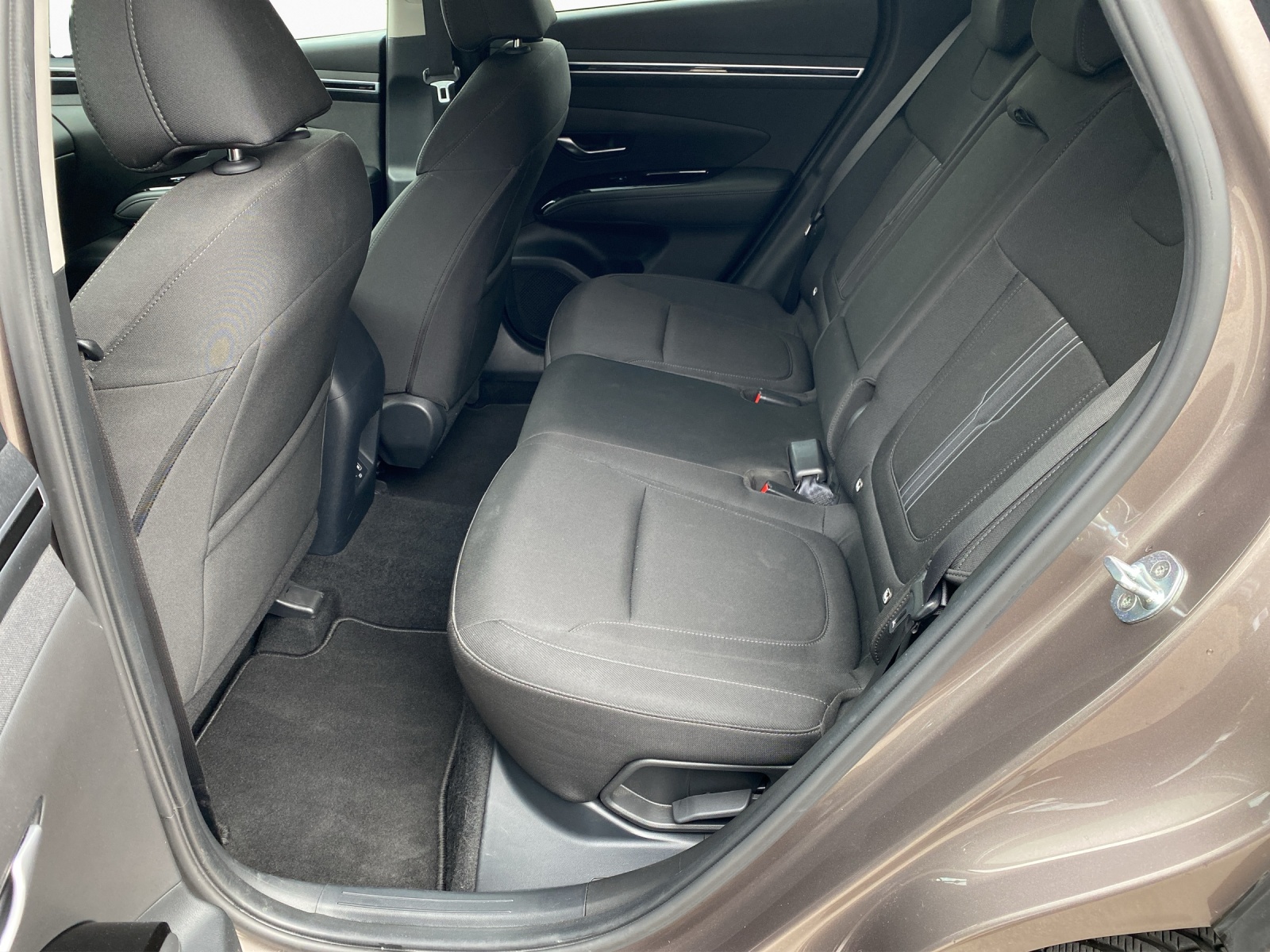 HYUNDAI Tucson 1.6 T-GDi Amplia 4WD-image-10