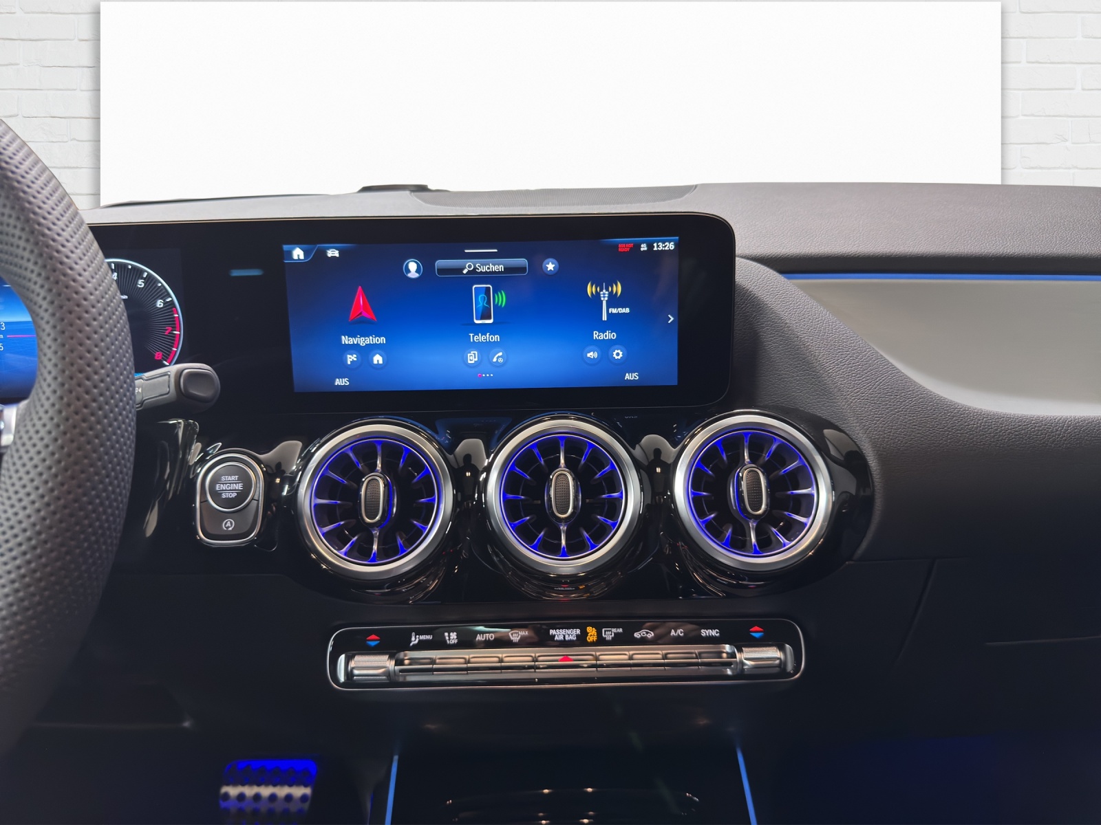 MERCEDES-BENZ GLA 250 AMG Line 4 Matic Swiss Star-image-8