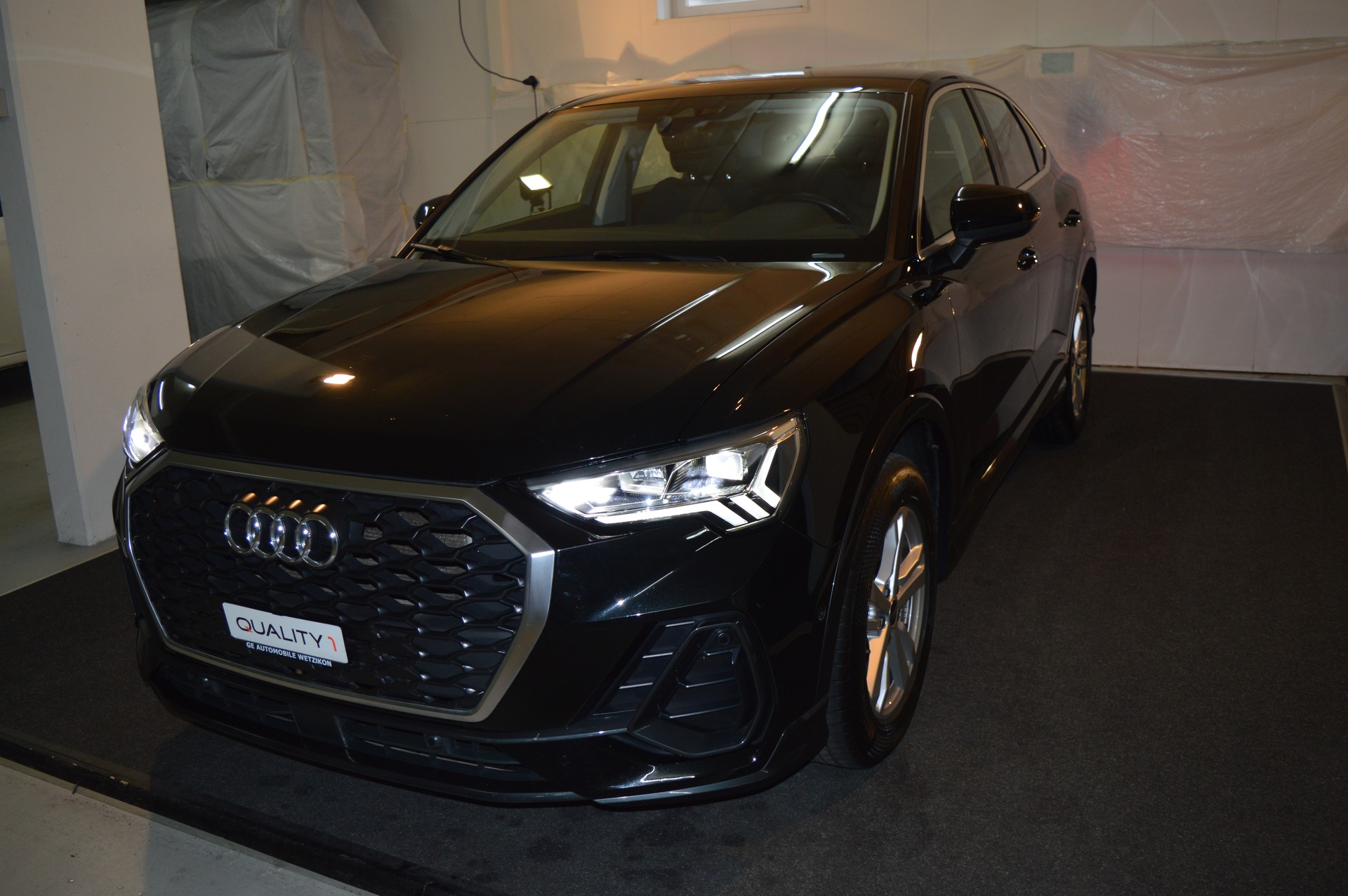 AUDI Q3 Sportback 35 TFSI Attraction S-tronic-image-0