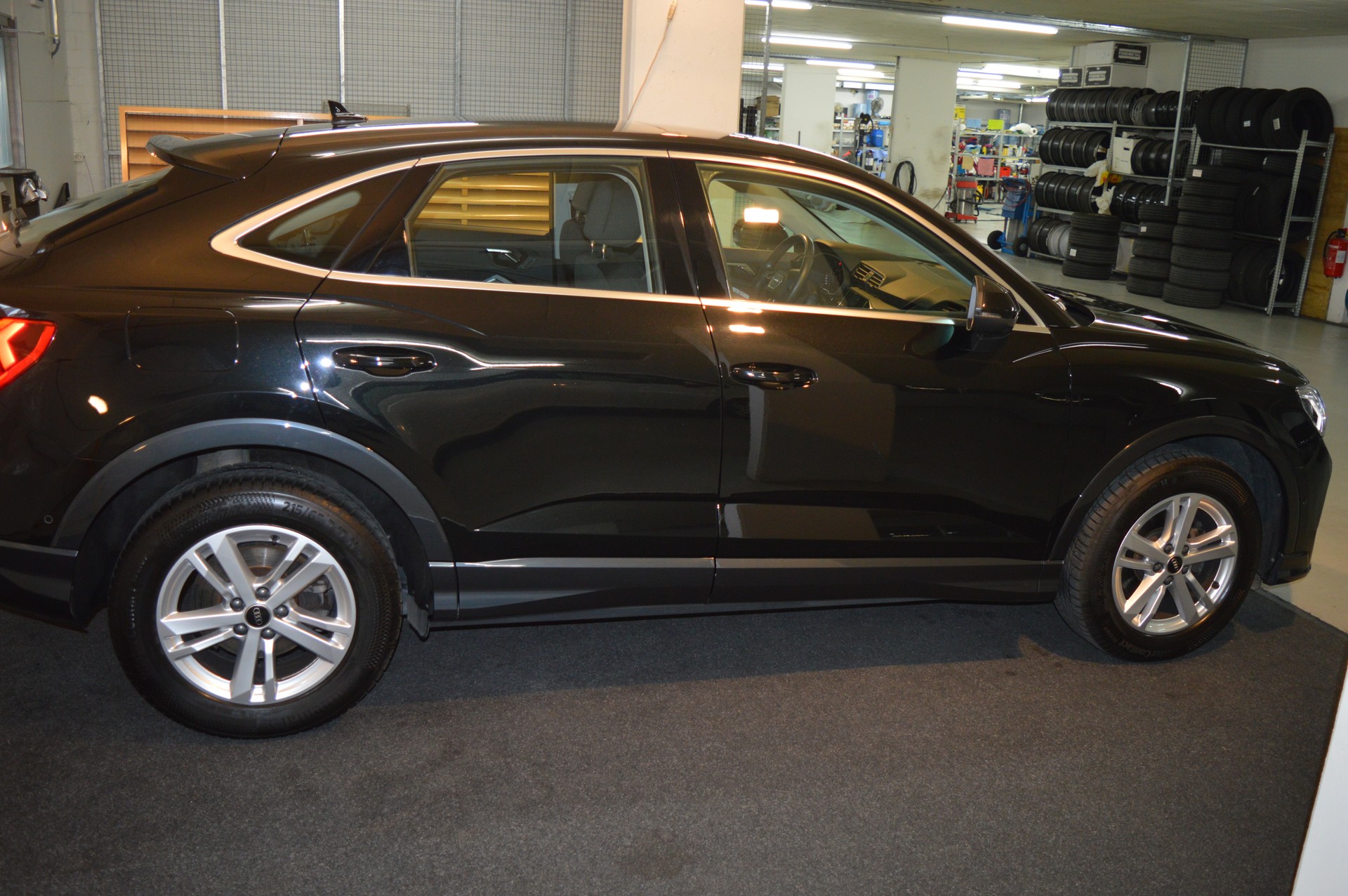 AUDI Q3 Sportback 35 TFSI Attraction S-tronic-image-8
