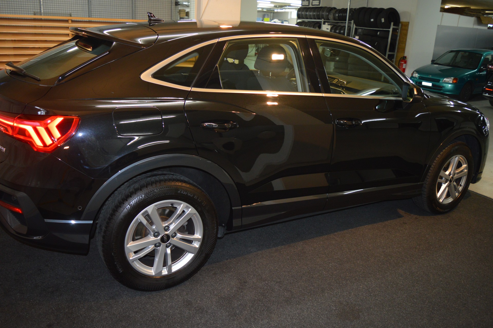 AUDI Q3 Sportback 35 TFSI Attraction S-tronic-image-7