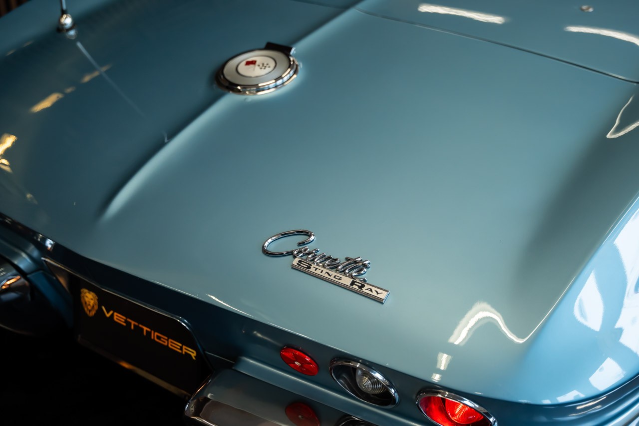 CHEVROLET CORVETTE STINGRAY-image-24