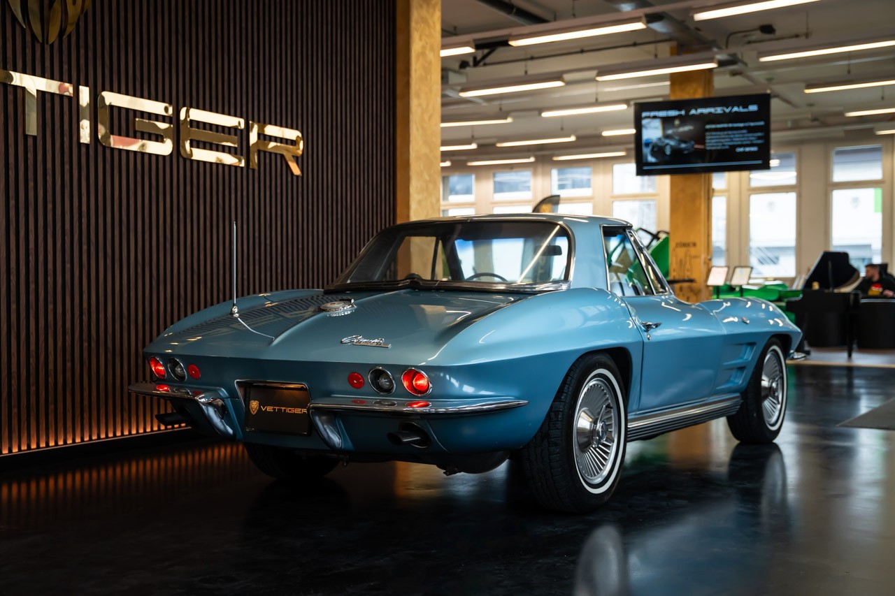 CHEVROLET CORVETTE STINGRAY-image-8