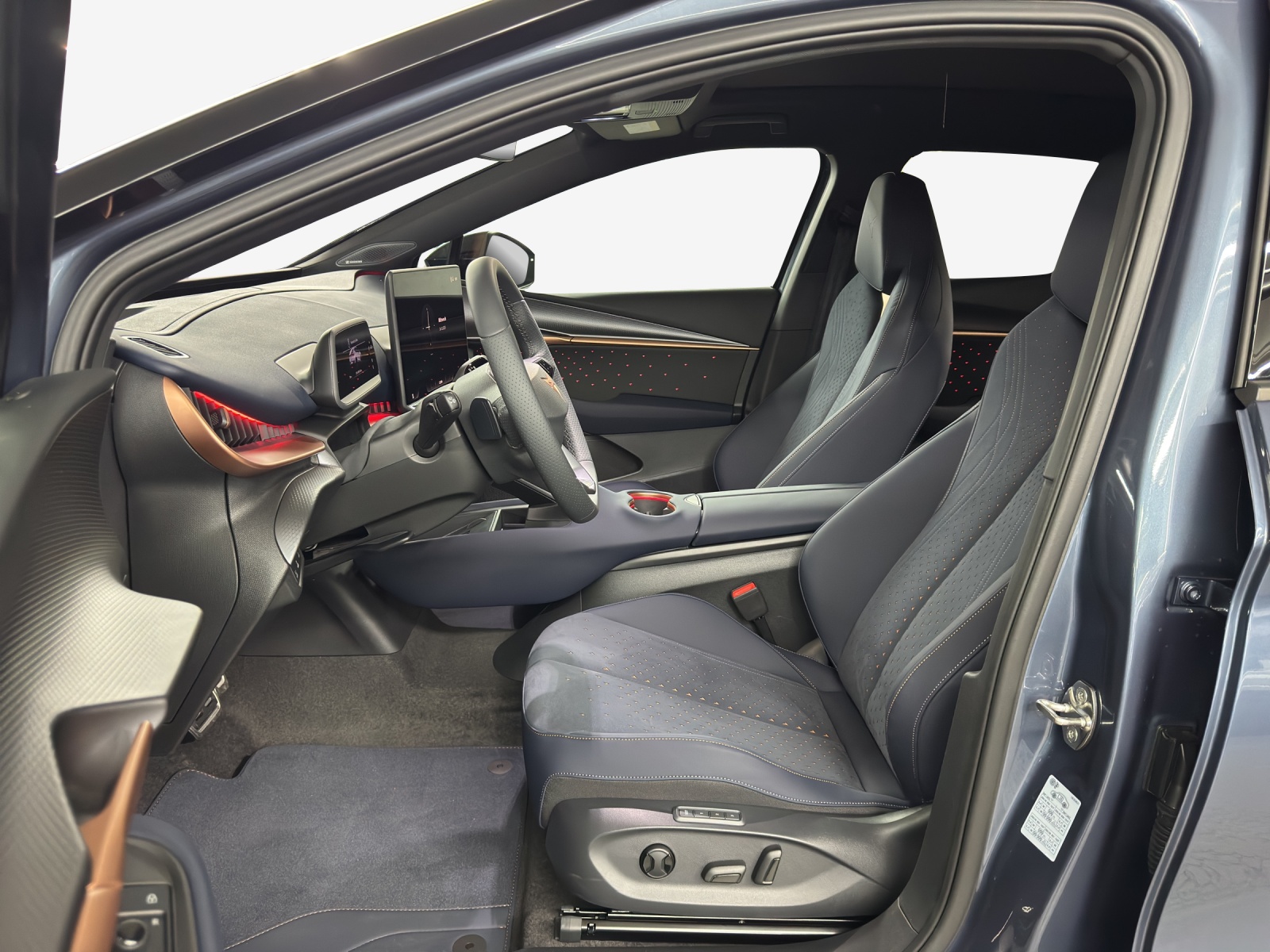 CUPRA Tavascan Type 9 77 kWh Adrenaline-image-8