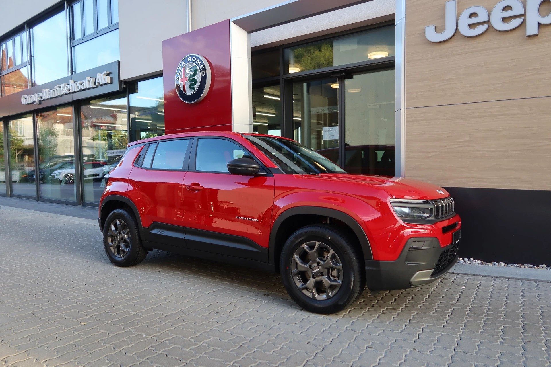 JEEP Avenger 54kWh Longitude-image-1