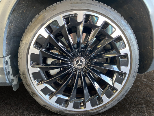 MERCEDES-BENZ EQE SUV 500 4 M Exe. Ed.-image-8