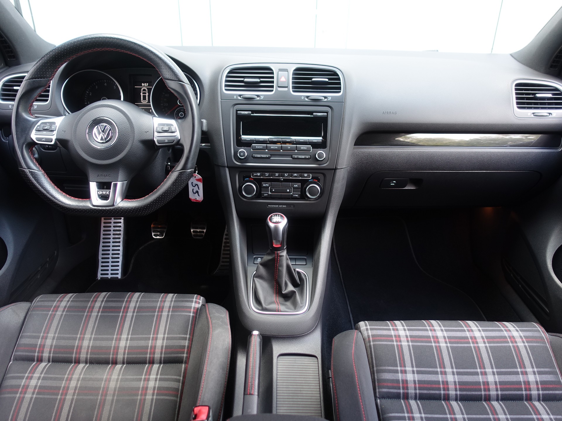 VW Golf 2.0 TSI GTI Team-image-10