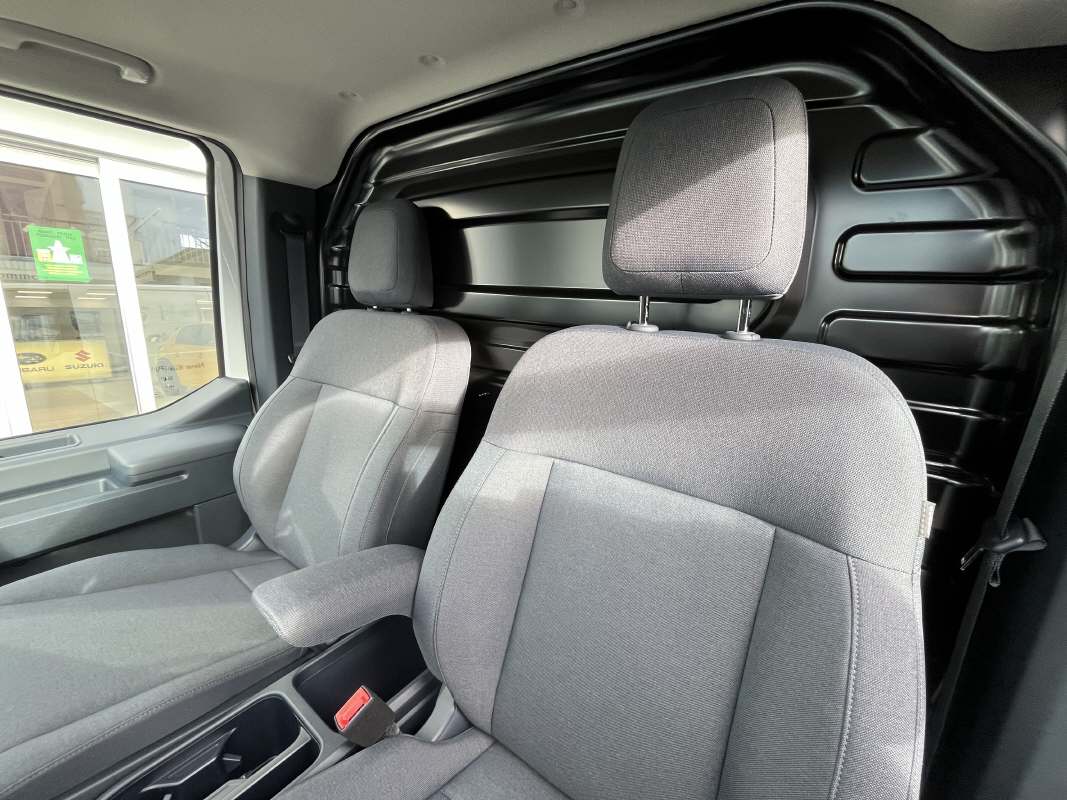 KIA PV5 Cargo 51.5 kWh Plus-image-3