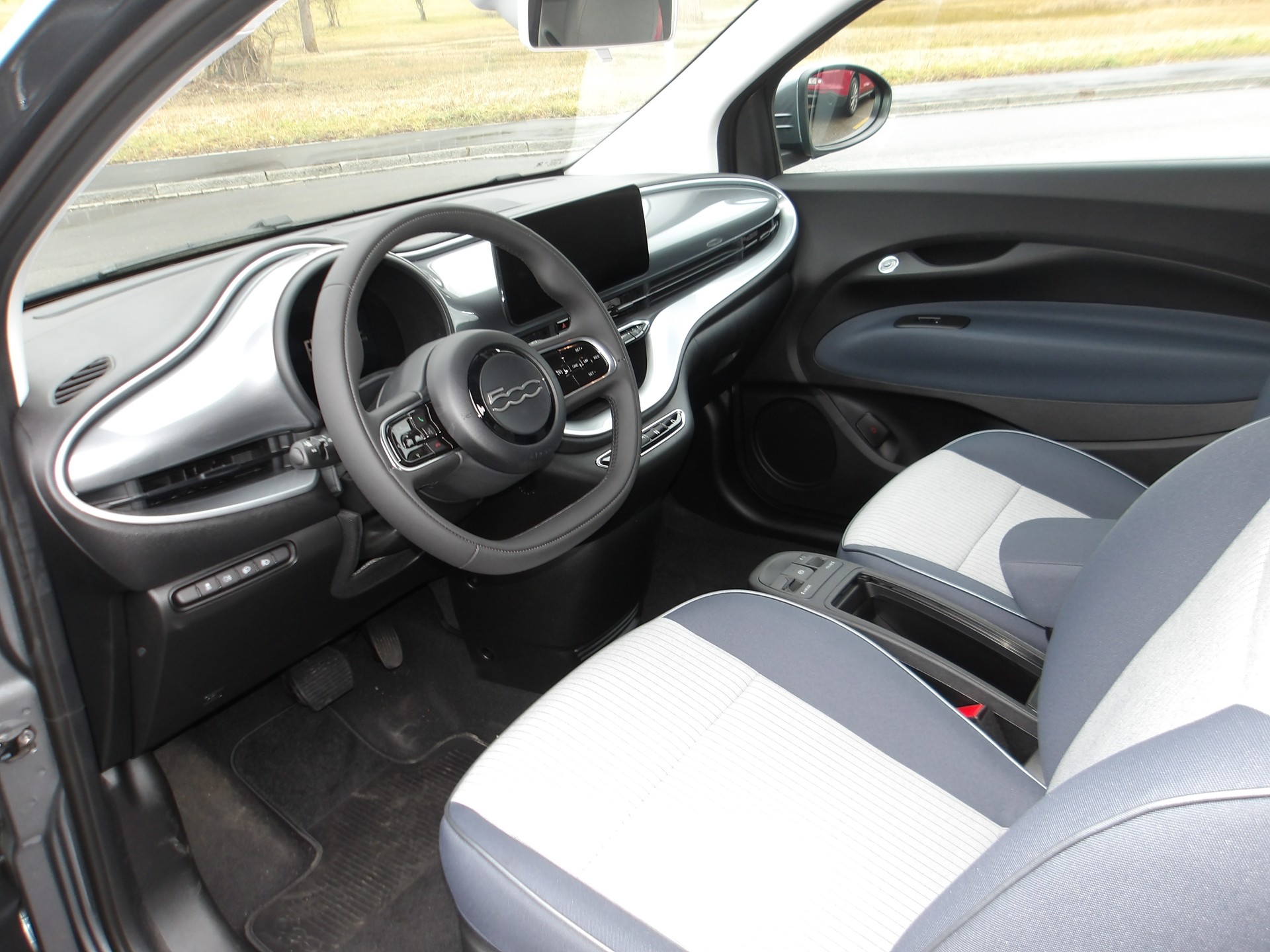 FIAT 500 electric 87 kW Icon-image-10