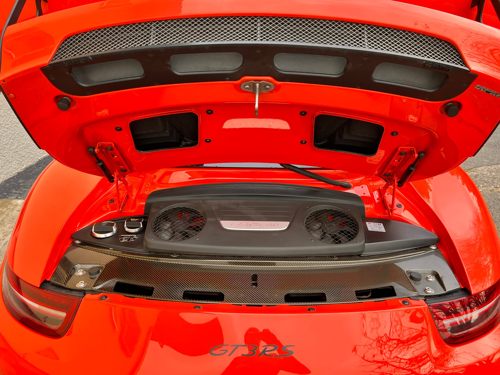 PORSCHE 911 GT3 RS Manthey-image-12