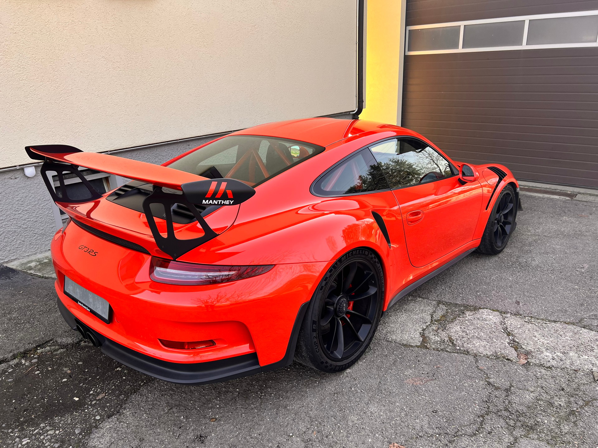 PORSCHE 911 GT3 RS Manthey-image-3