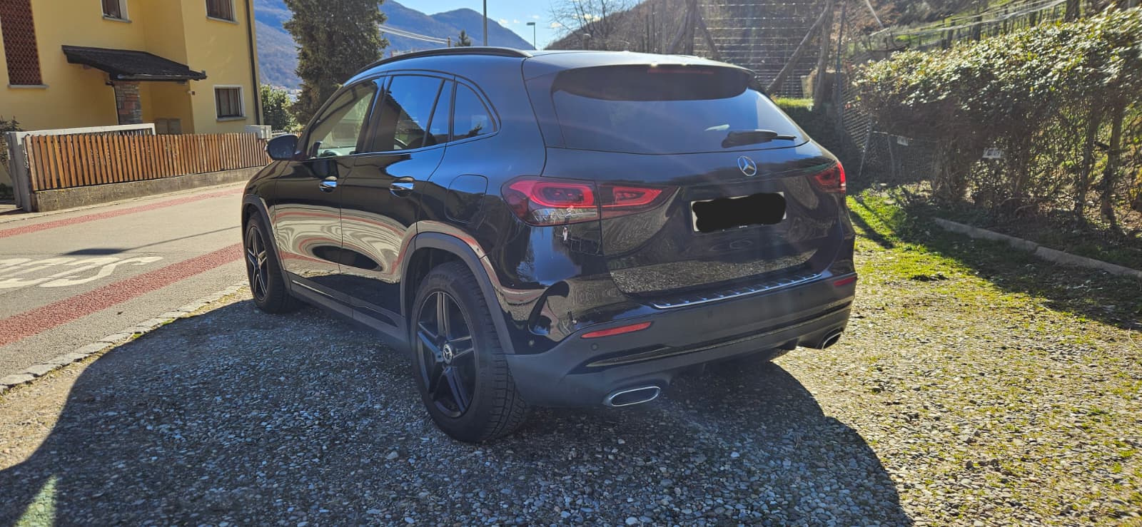 MERCEDES-BENZ GLA 250 4Matic AMG Line 8G-DCT-image-5