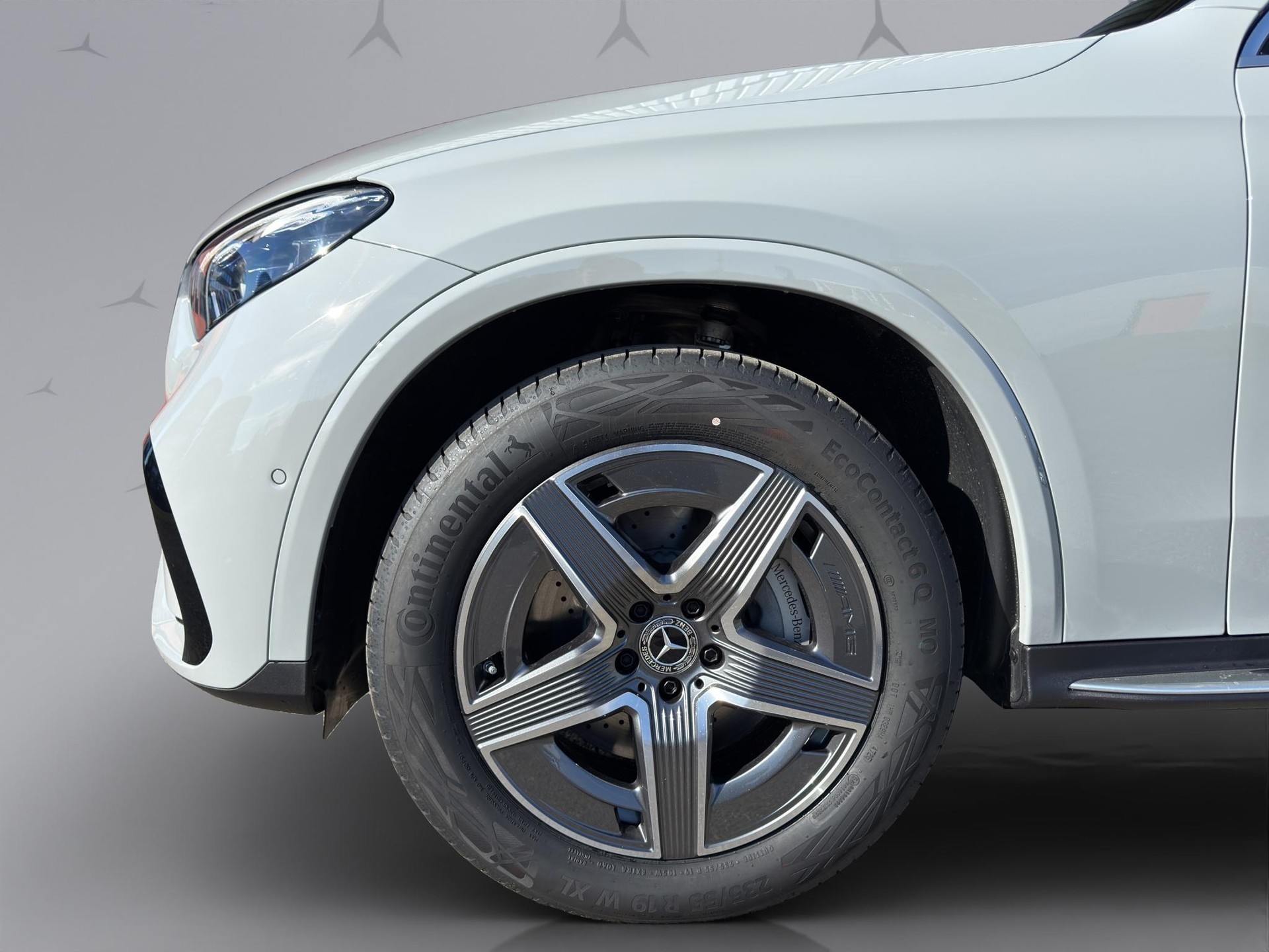 MERCEDES-BENZ GLC 400 e AMG Line 4matic-image-3