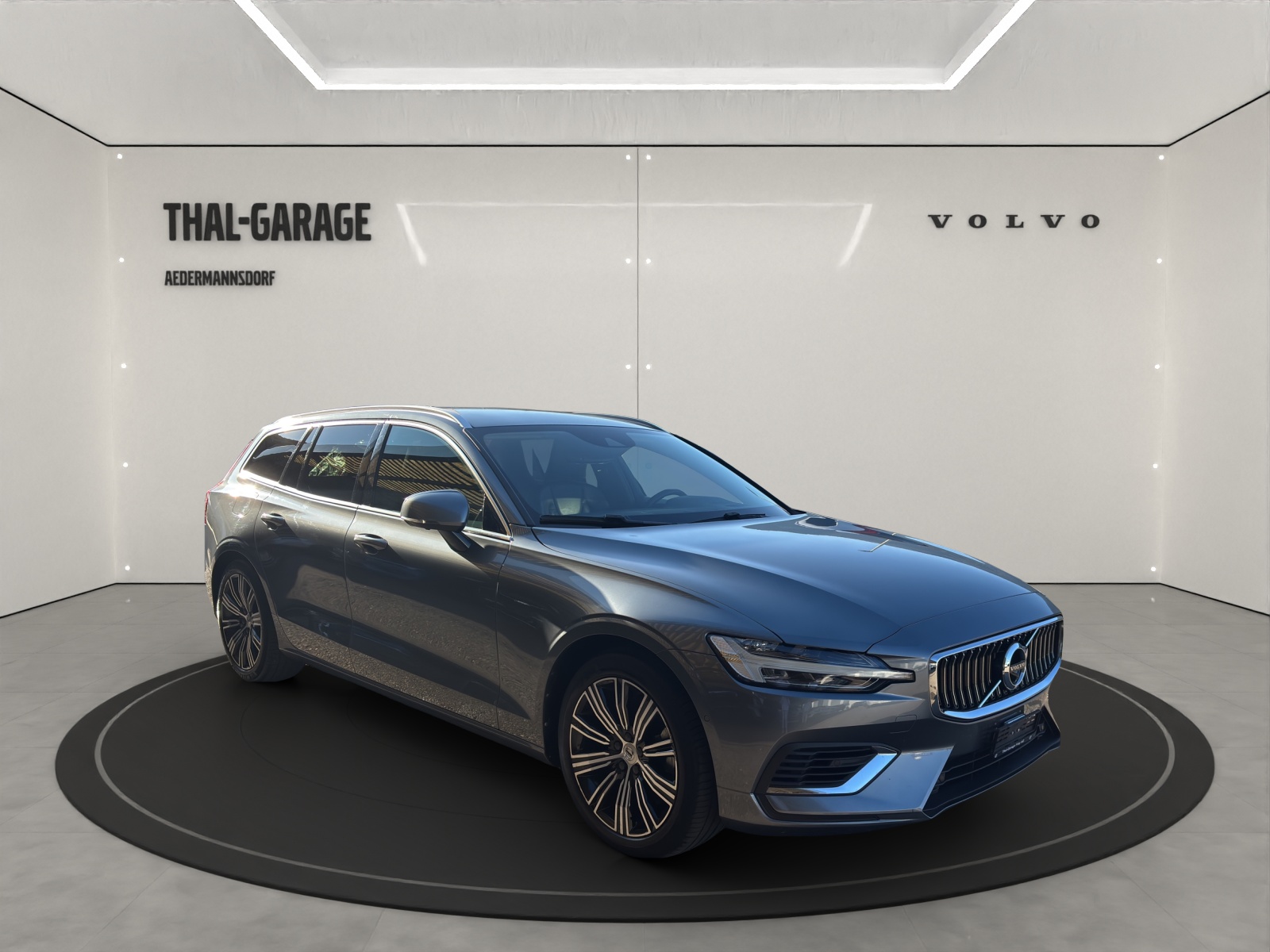 VOLVO V60 2.0 T6 TE Inscription eAWD-image-2