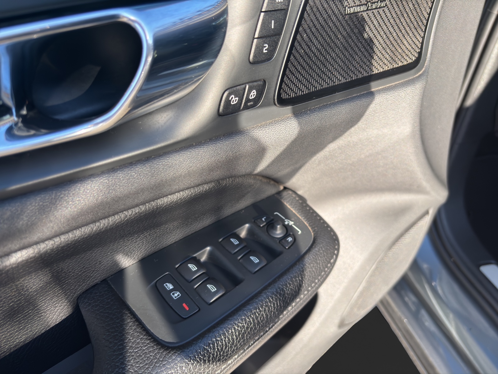 VOLVO V60 2.0 T6 TE Inscription eAWD-image-10