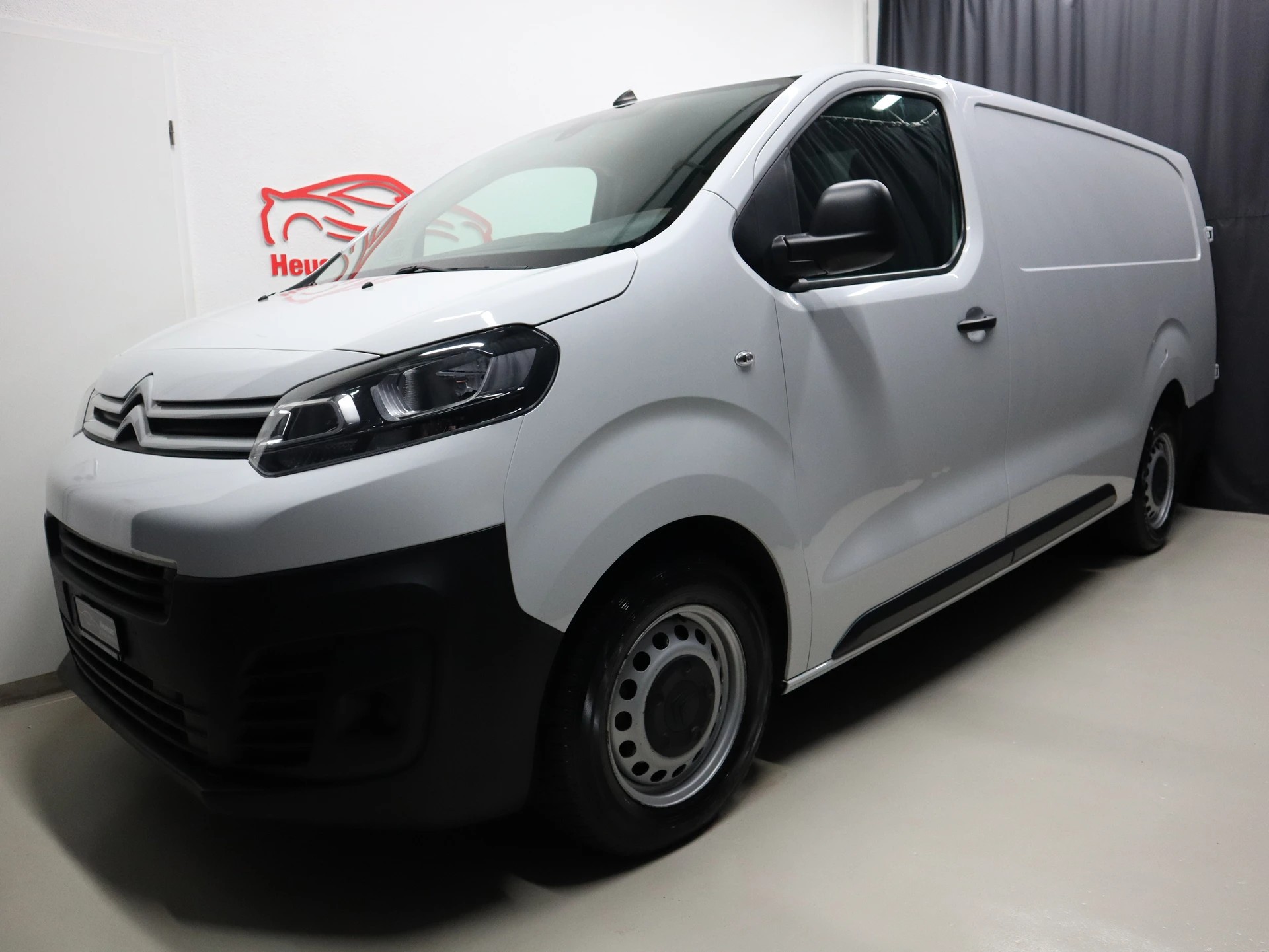 CITROEN Jumpy 2.0 BlueHDi 145 XL L3 EAT8 - 3 Sitzplätze - CarPlay - Kamera - 144 PS-showroom-element-1