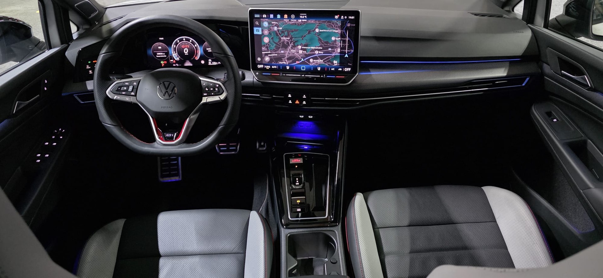VW Golf 2.0 TSI GTI DSG-image-11