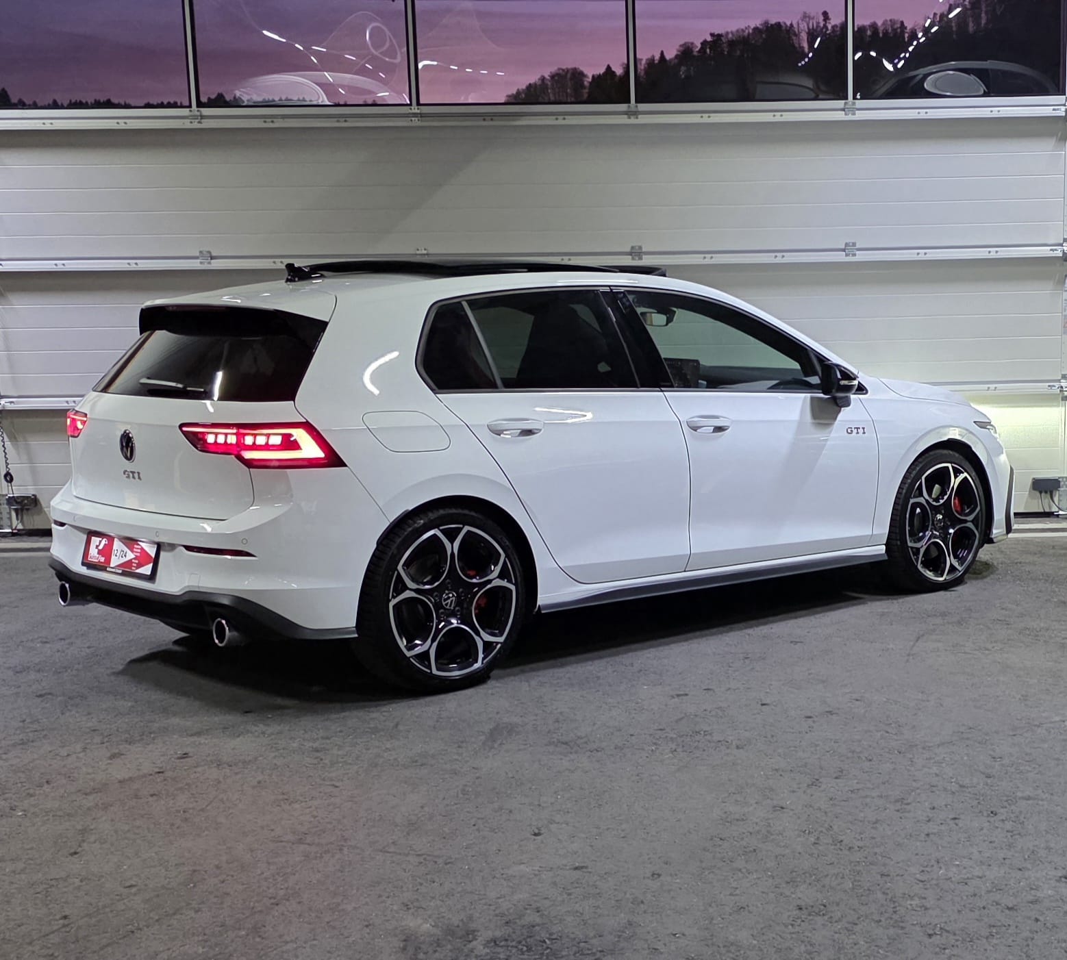 VW Golf 2.0 TSI GTI DSG-image-4