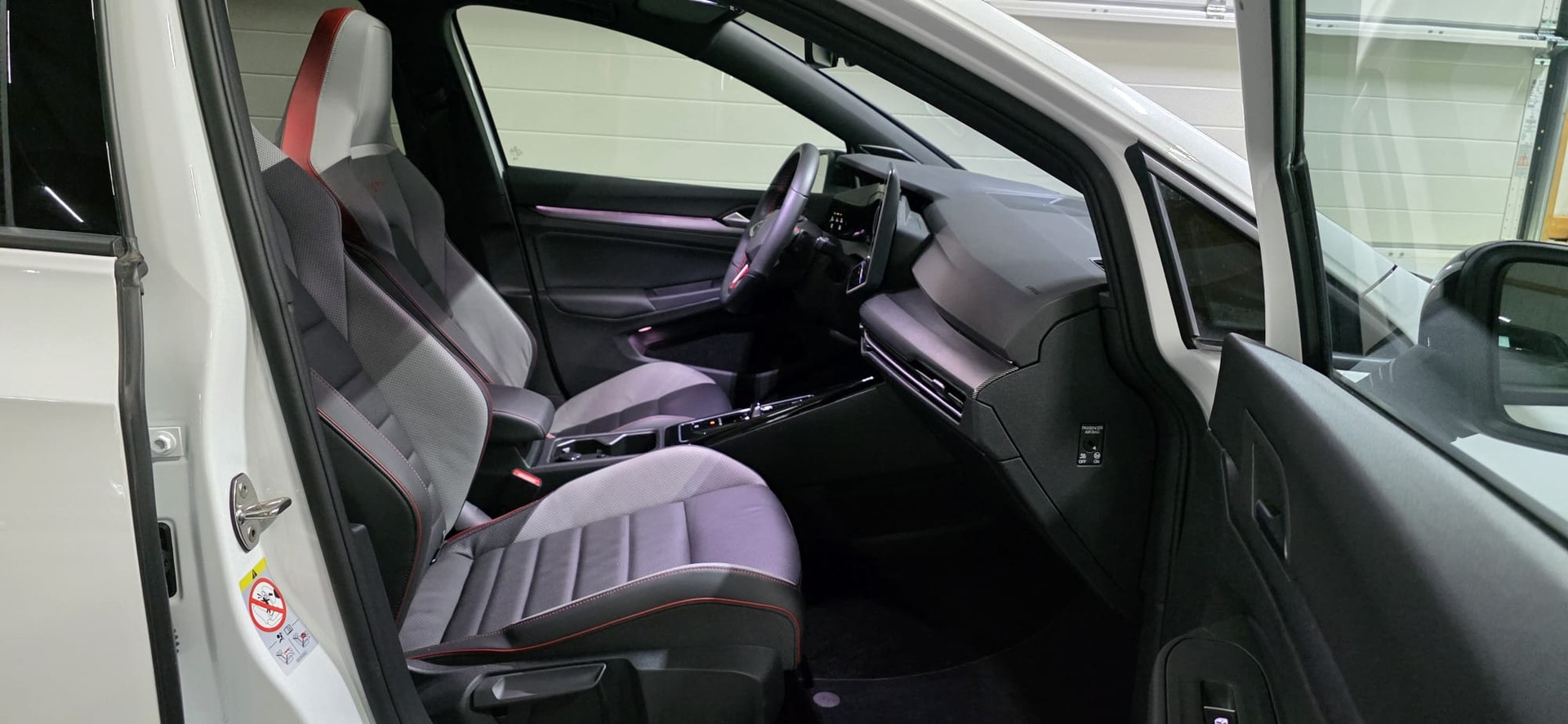 VW Golf 2.0 TSI GTI DSG-image-27