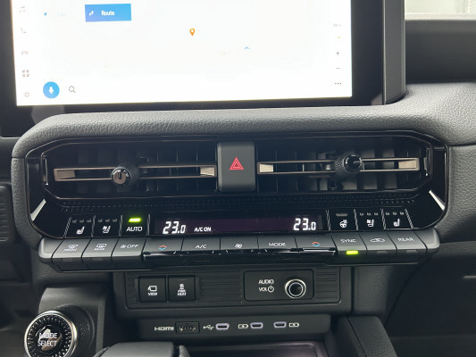 TOYOTA LandCruiser 2.8 48V Inv.-image-12