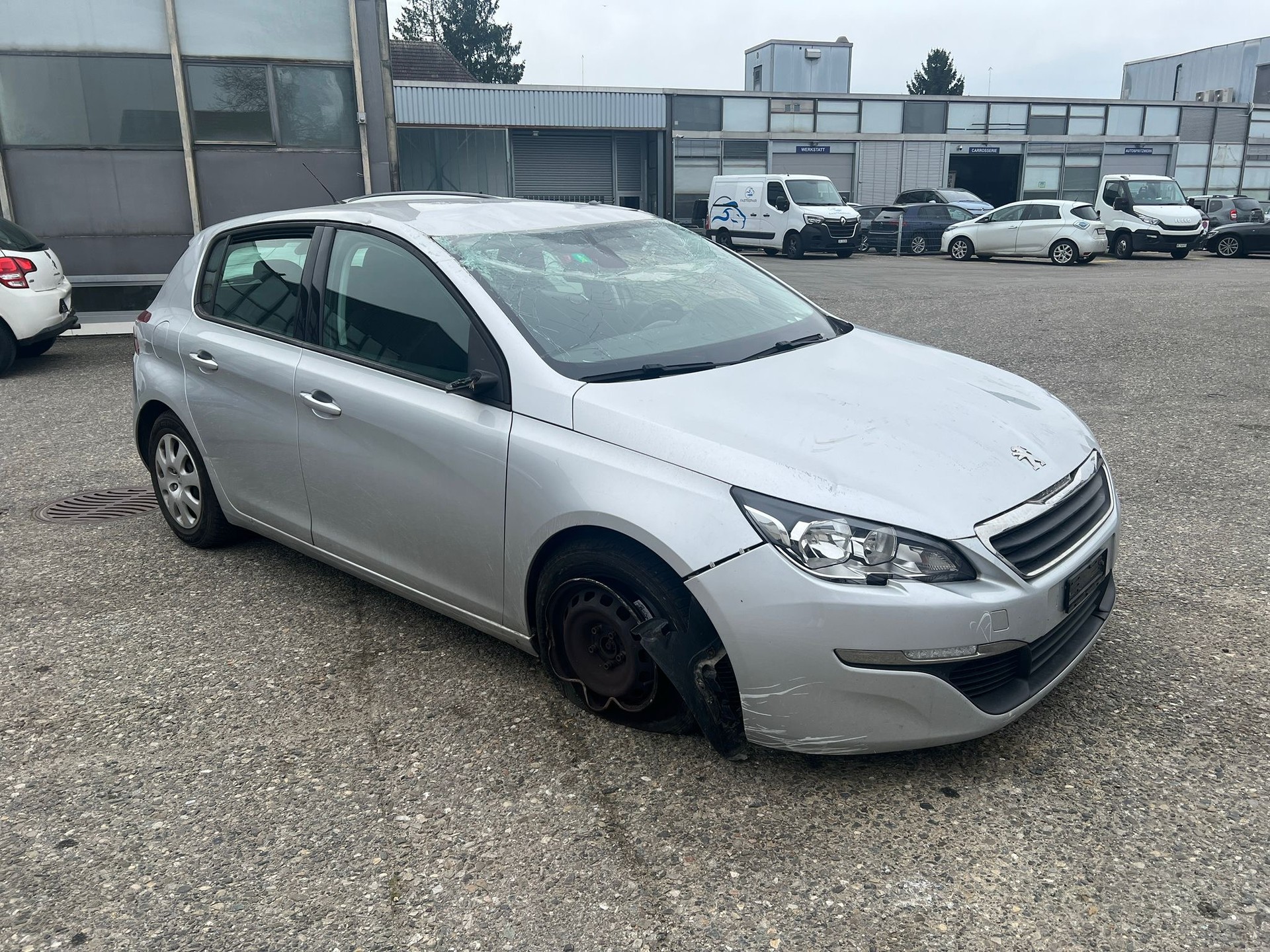 PEUGEOT 308 1.6 THP Active-image-0