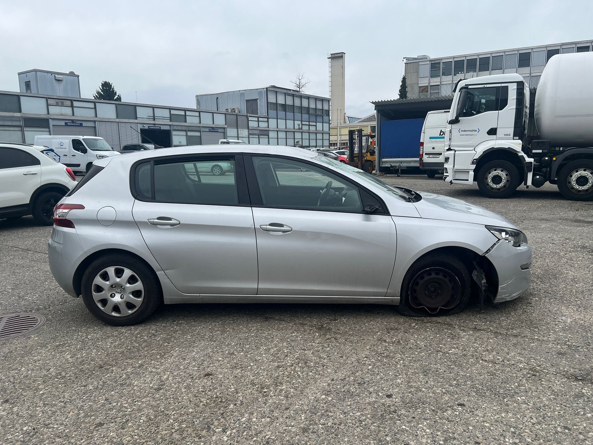 PEUGEOT 308 1.6 THP Active-image-7