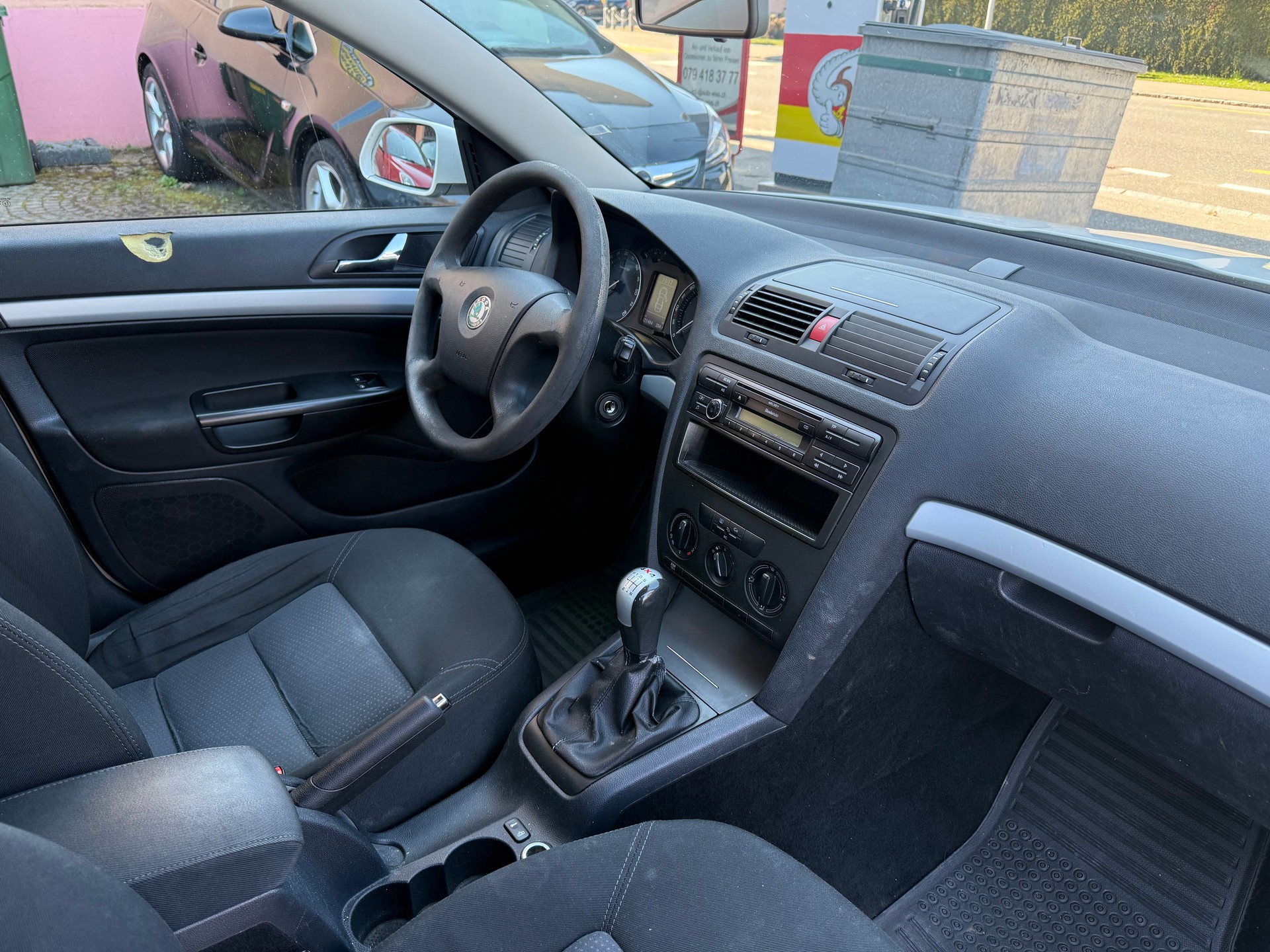 SKODA Octavia 1.9 TDI Swiss Adventure 4x4-image-10