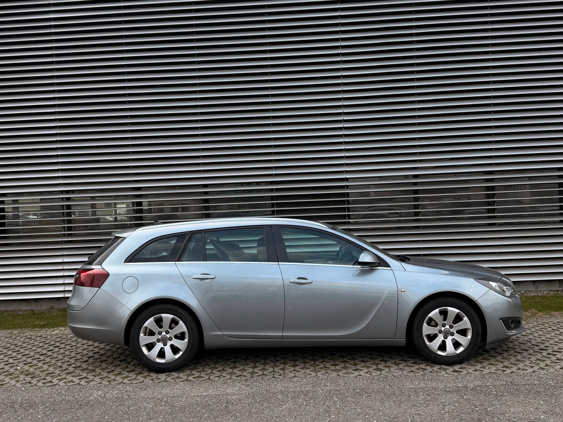 OPEL Insignia Sports Tourer 2.0 CDTI ecoFlex Edition-image-1