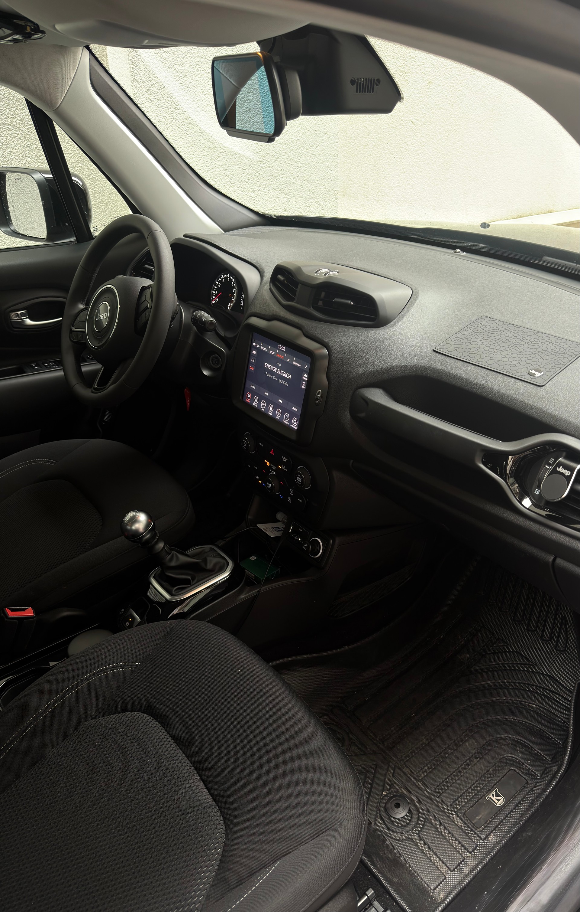 JEEP Renegade 1.0 Turbo Night Eagle-image-13