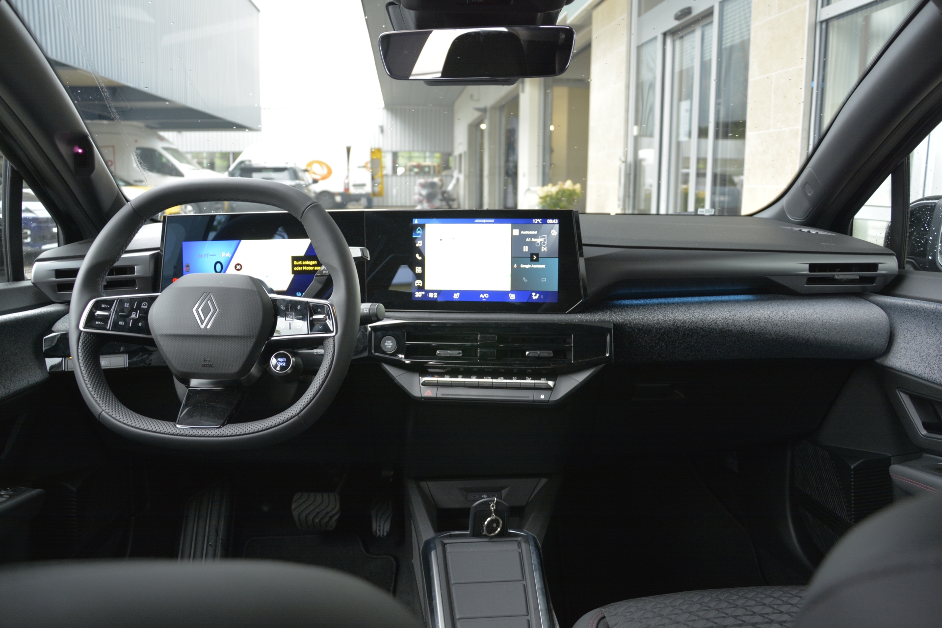 RENAULT CLIO techno full hybrid E-Tech 160-image-5