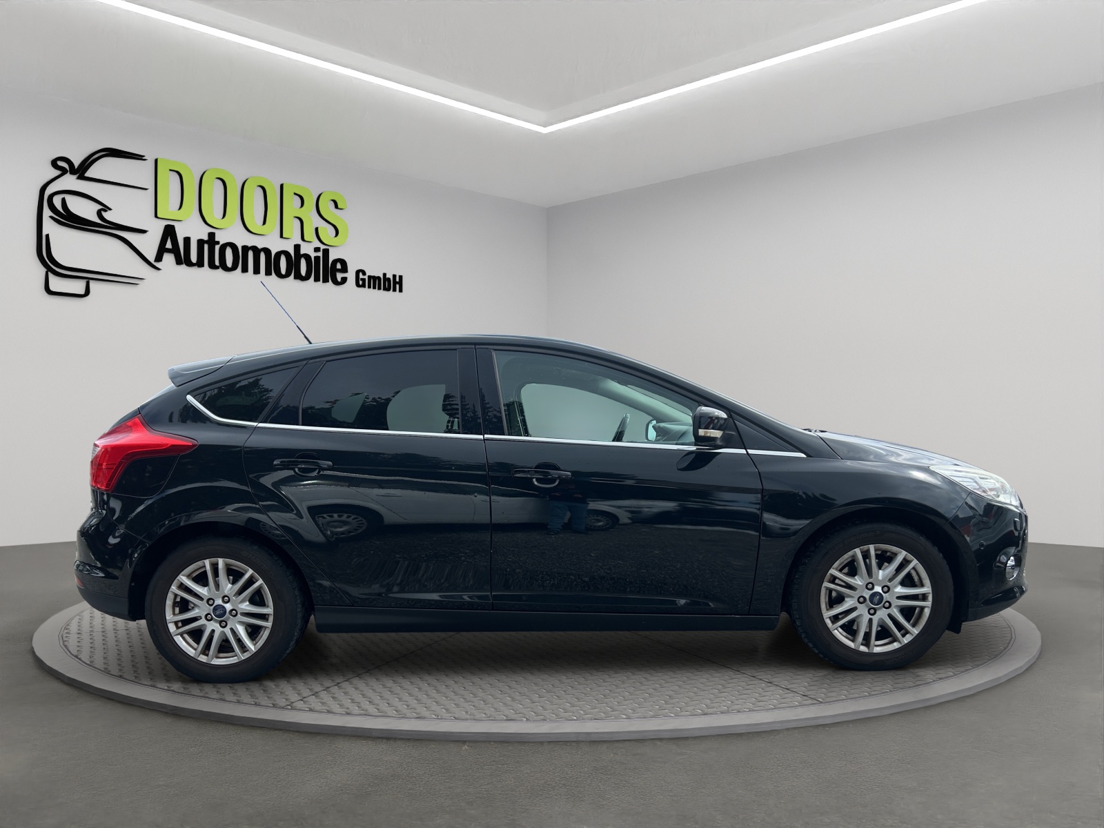 FORD Focus 1.0 SCTi Titanium-image-7