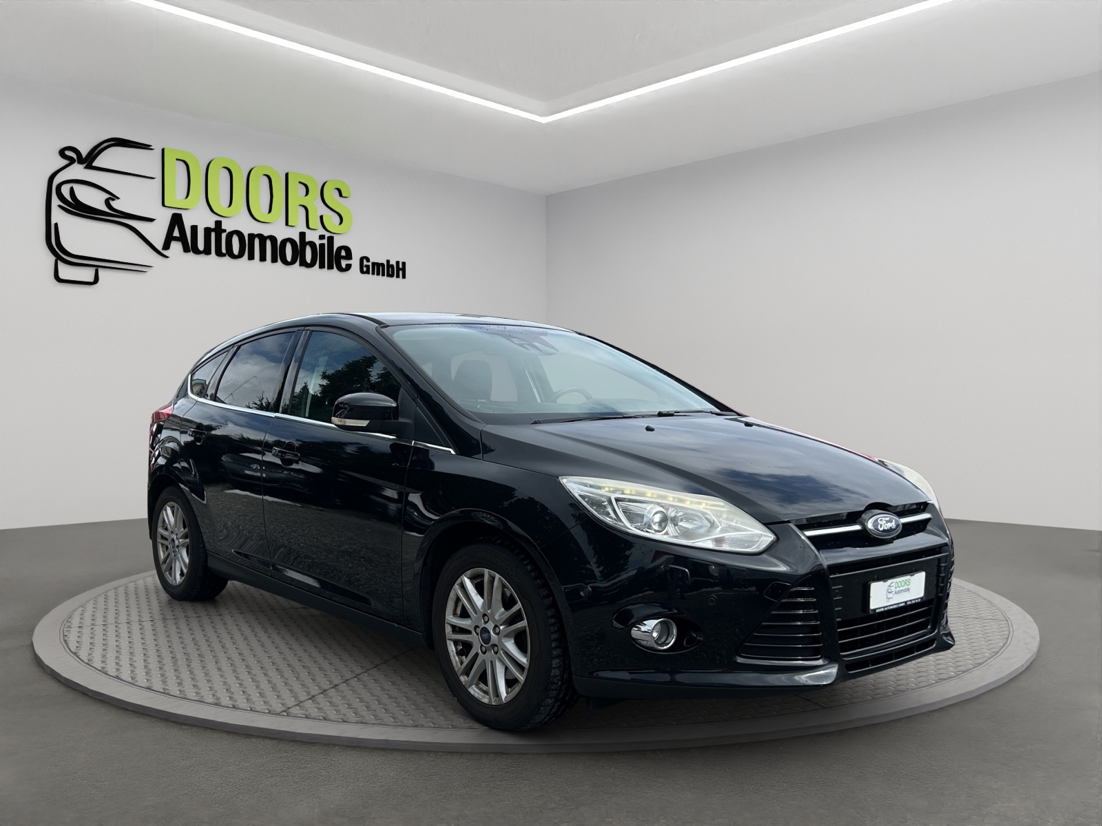 FORD Focus 1.0 SCTi Titanium-image-0