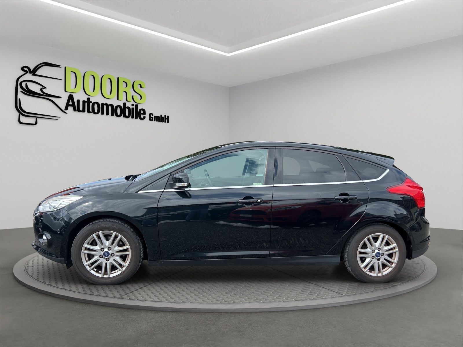 FORD Focus 1.0 SCTi Titanium-image-4