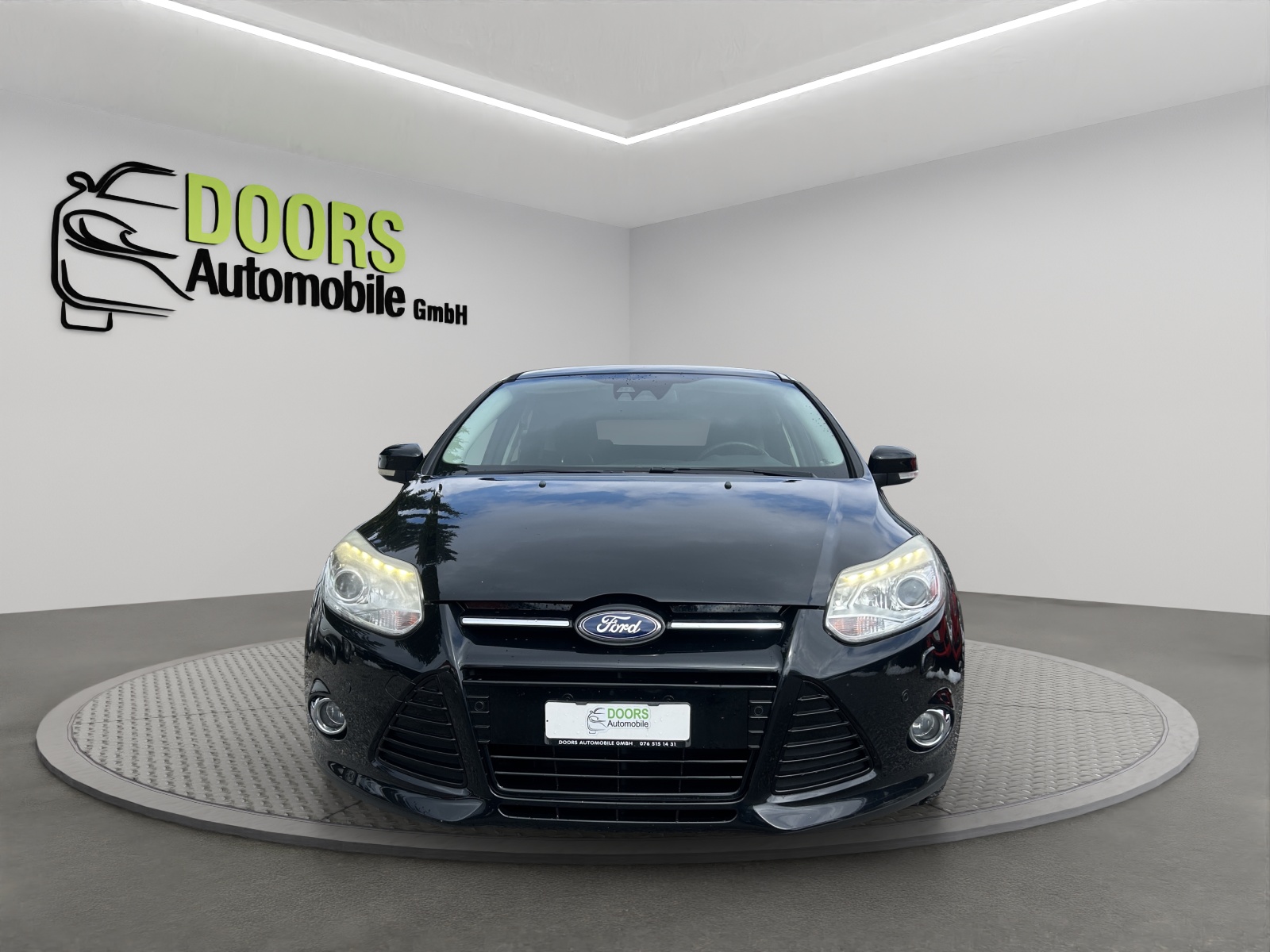 FORD Focus 1.0 SCTi Titanium-image-1