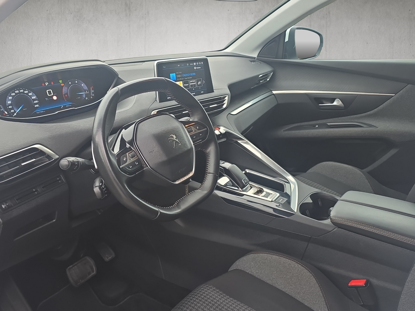 PEUGEOT 3008 1.5 BlueHDi Allure EAT-image-9