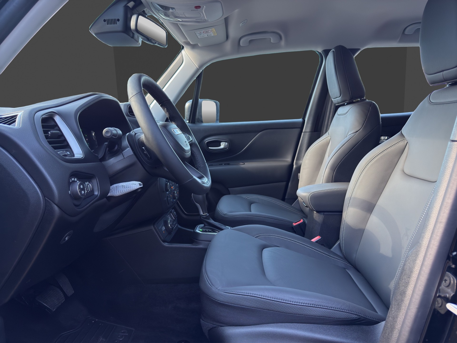 JEEP Renegade 1.3 T PHEV Summit AWD-image-14