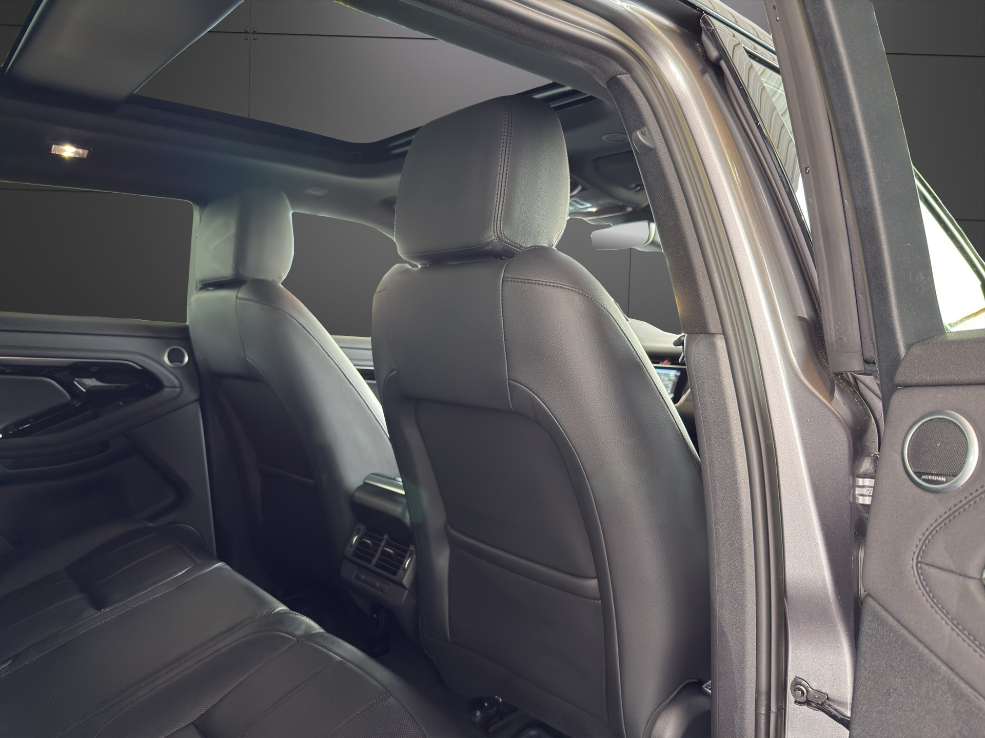 LAND ROVER Range Rover Evoque P 200 MHEV SE AT9-image-7