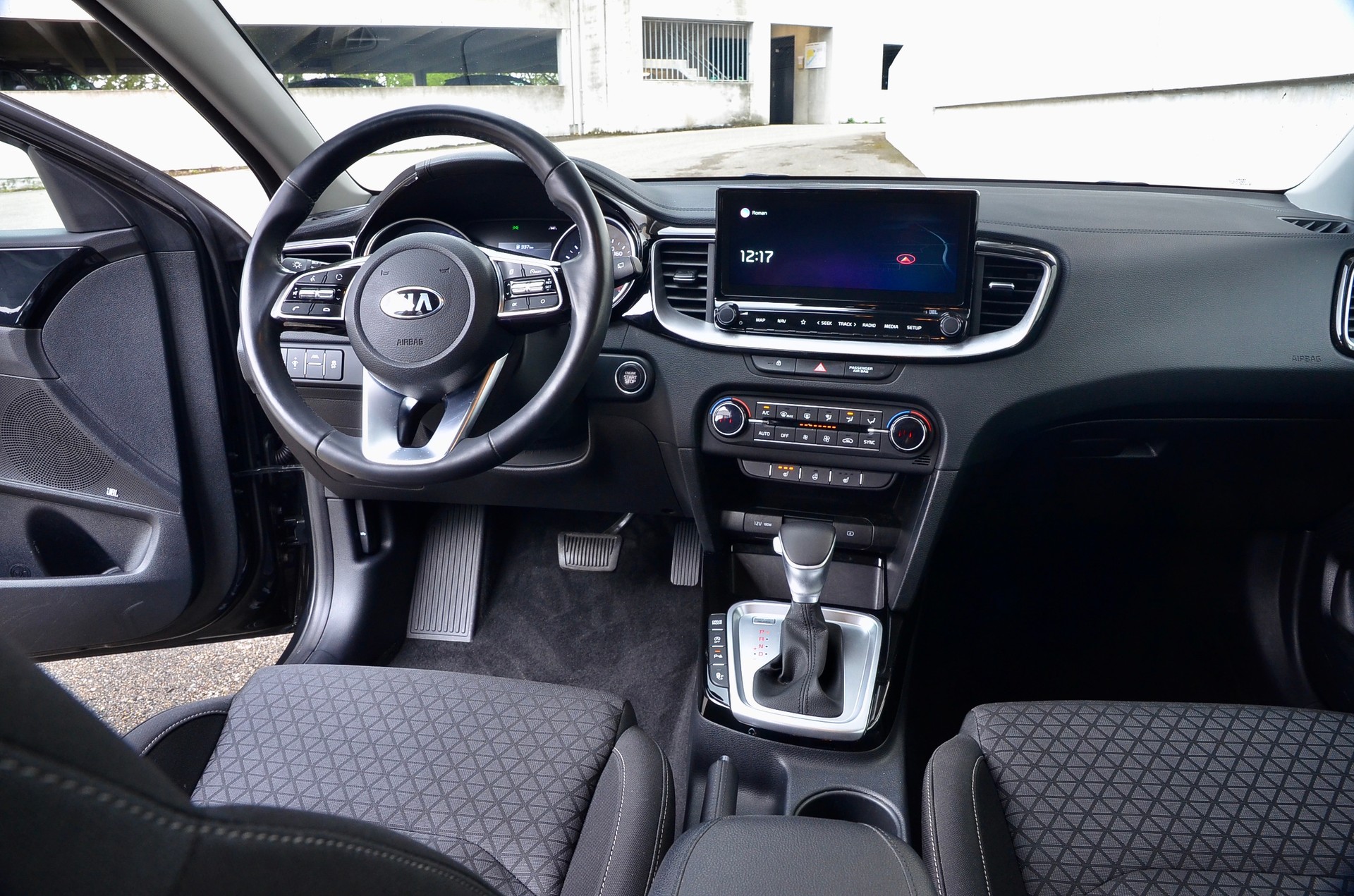 KIA Ceed Sportswagon 1.5 T-GDi MHEV Power DCT-image-9